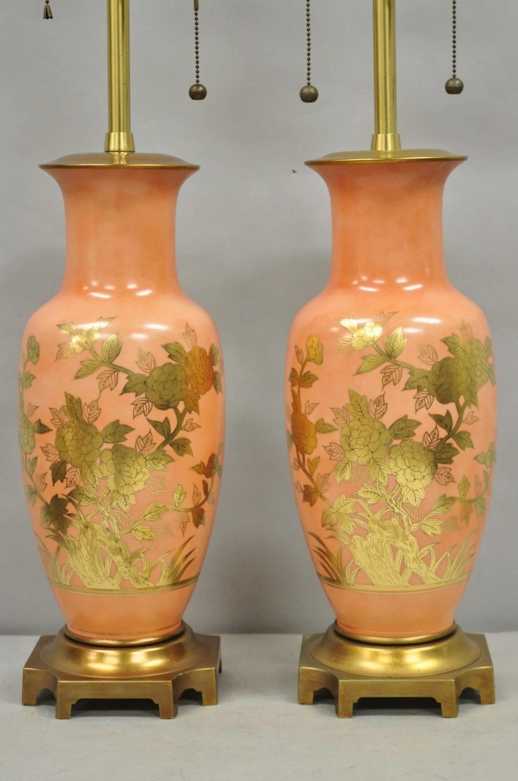 Cineserie Lampade da tavolo in porcellana rosa corallo salmone Marbro Chinoiserie d'epoca - una coppia in vendita