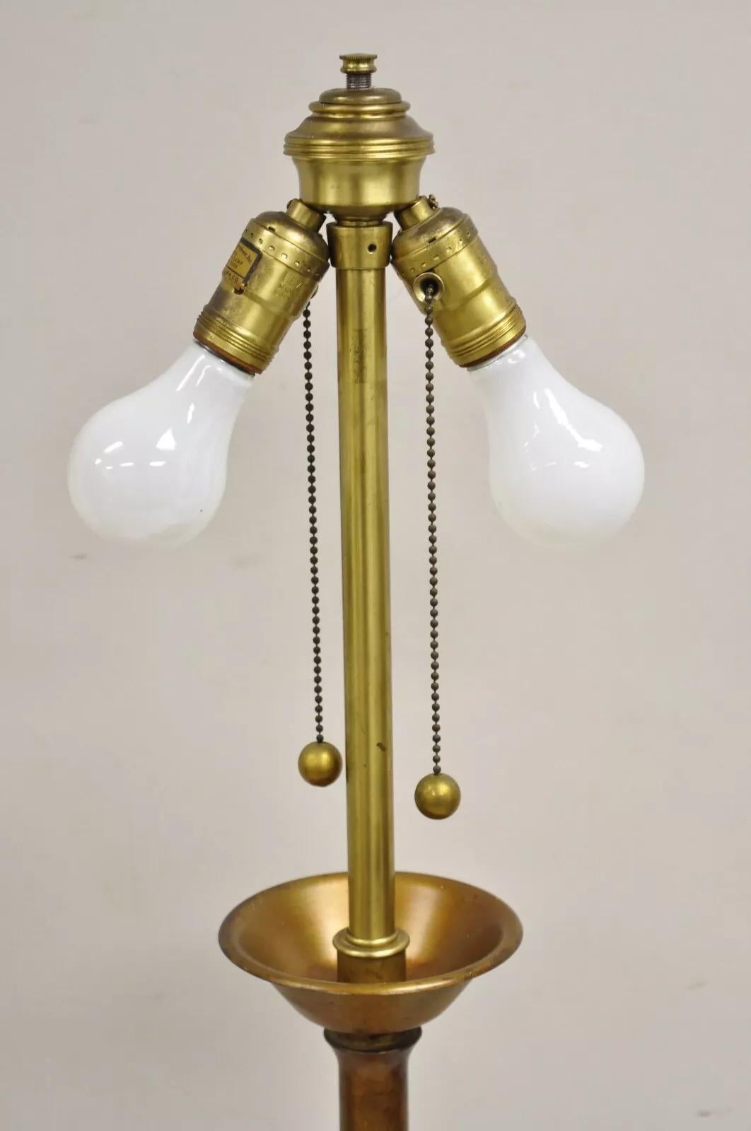 Inconnu Lampe de bureau vintage Marbro James Mont Hollywood Regency « Lotus » en or en vente