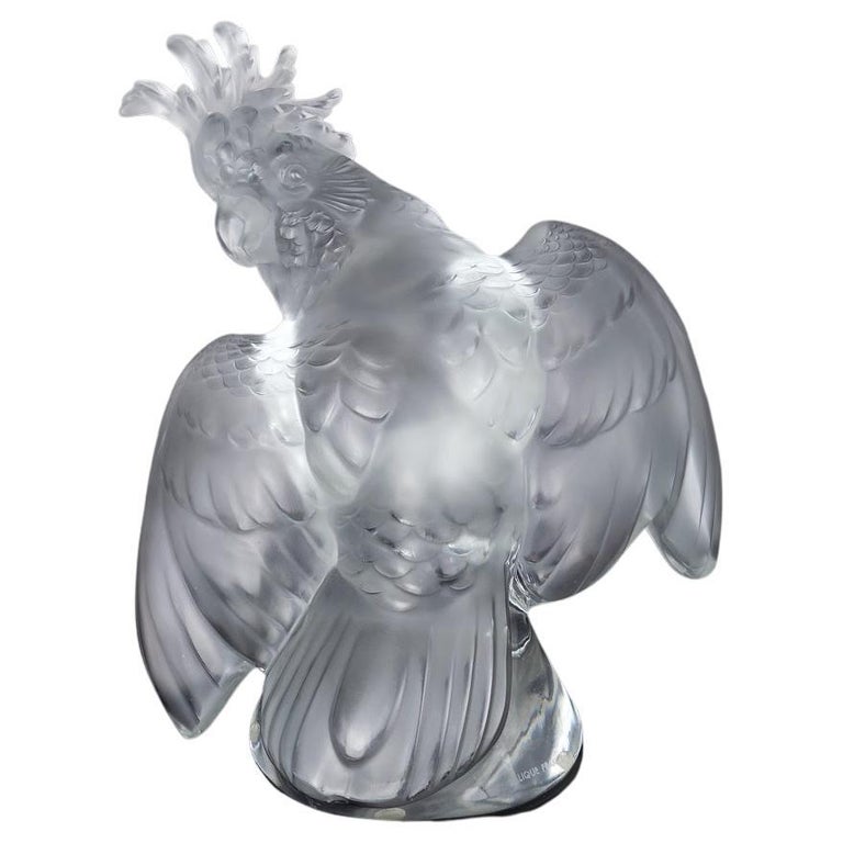 Sculpture française en cristal de Cockatoo «ckatiel » de Marc Lalique, 1953  En vente sur 1stDibs
