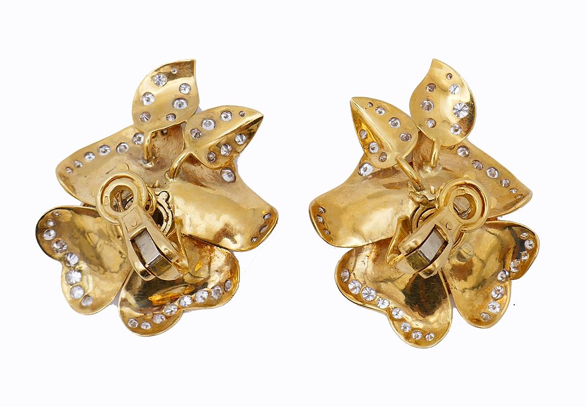 Vintage Marchak 18k Gold Diamond Clip-On Earrings For Sale 1