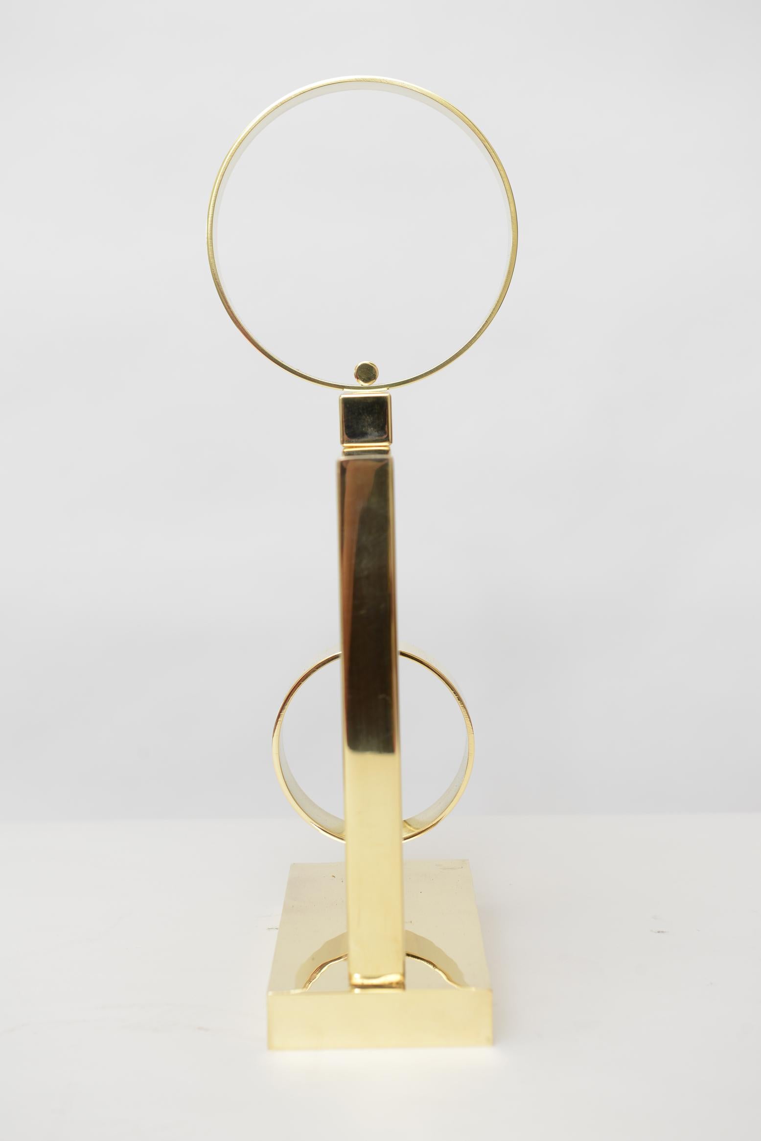 Ottone Scultura geometrica d'ottone vintage di Margaret Wasserman-Levy con marchio di garanzia in vendita