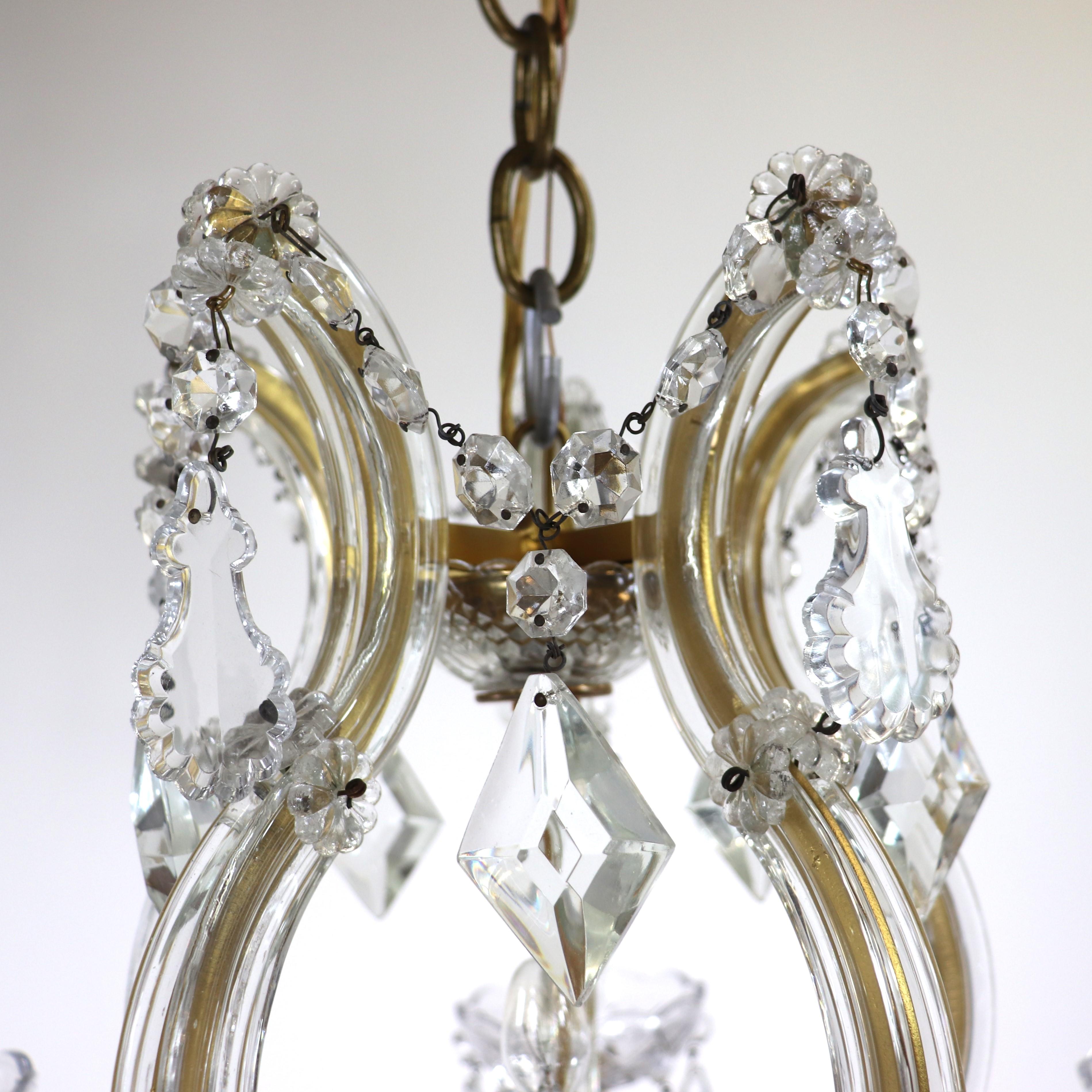 Vintage Maria Theresa Chandelier In Good Condition For Sale In Chicago, IL