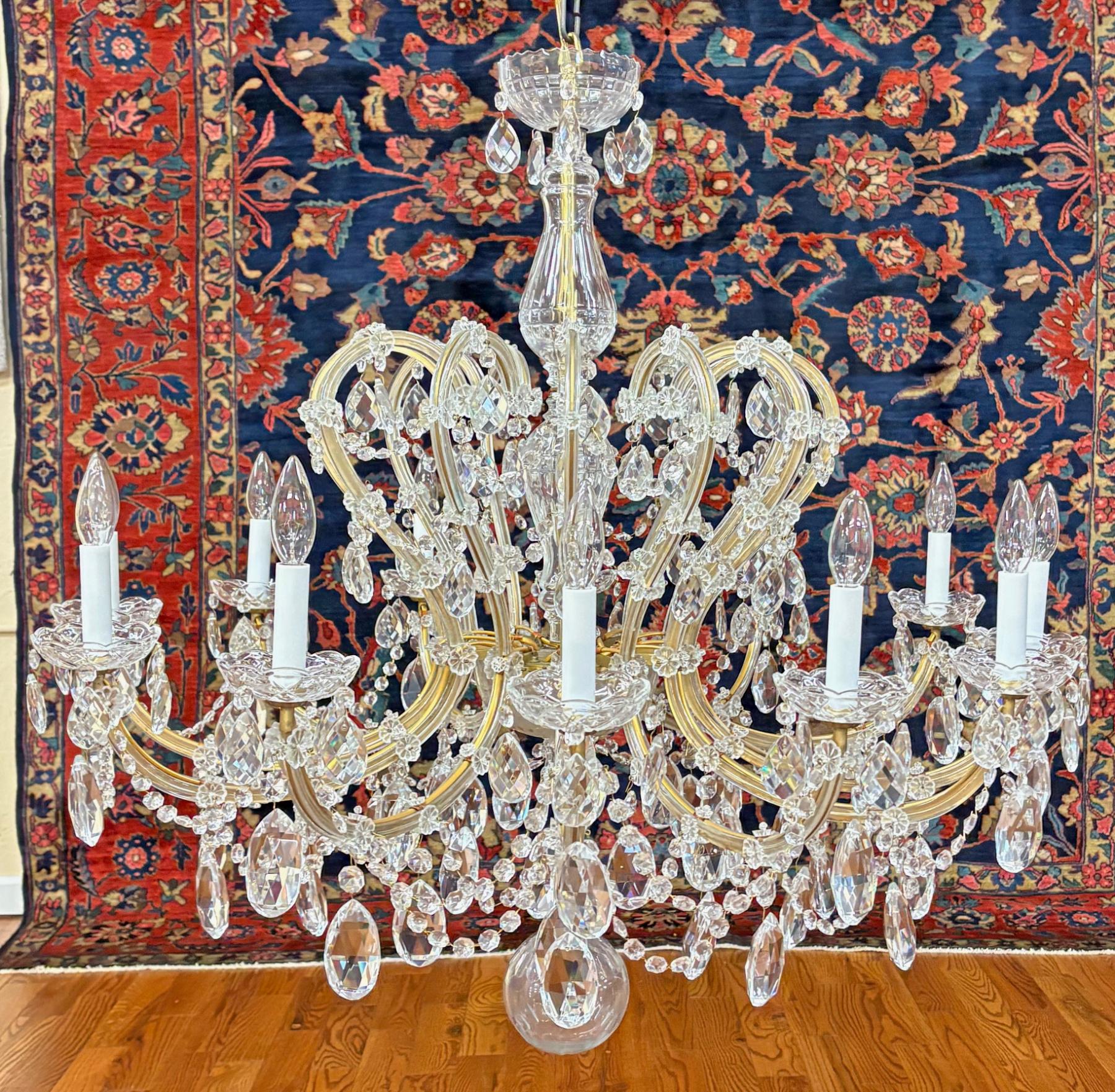 Vintage Maria Thersea Crystal 12 Light Chandelier 36 X 39 X 39 For Sale 3