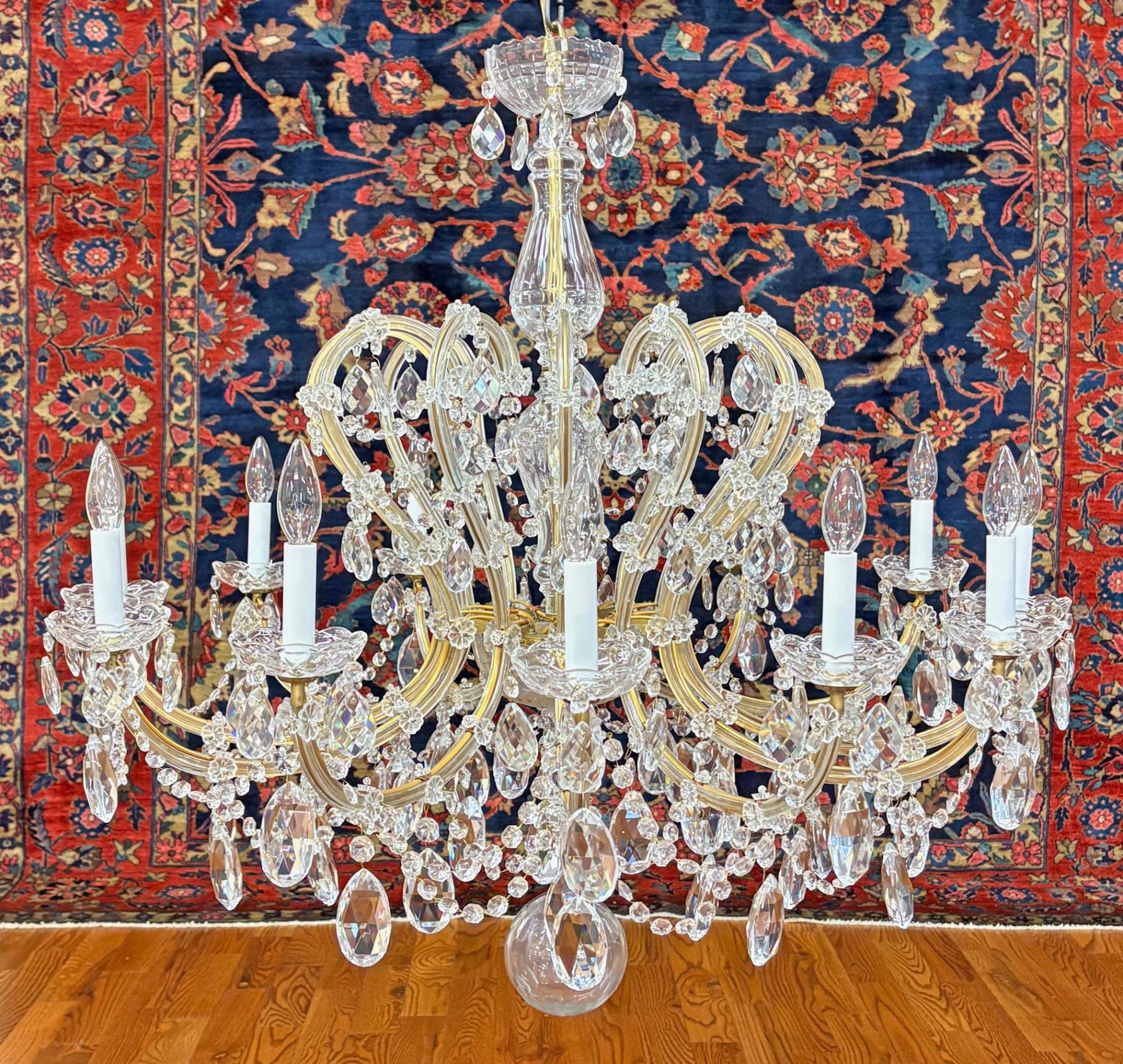 Vintage Maria Thersea Crystal 12 Light Chandelier 36 X 39 X 39 For Sale 4