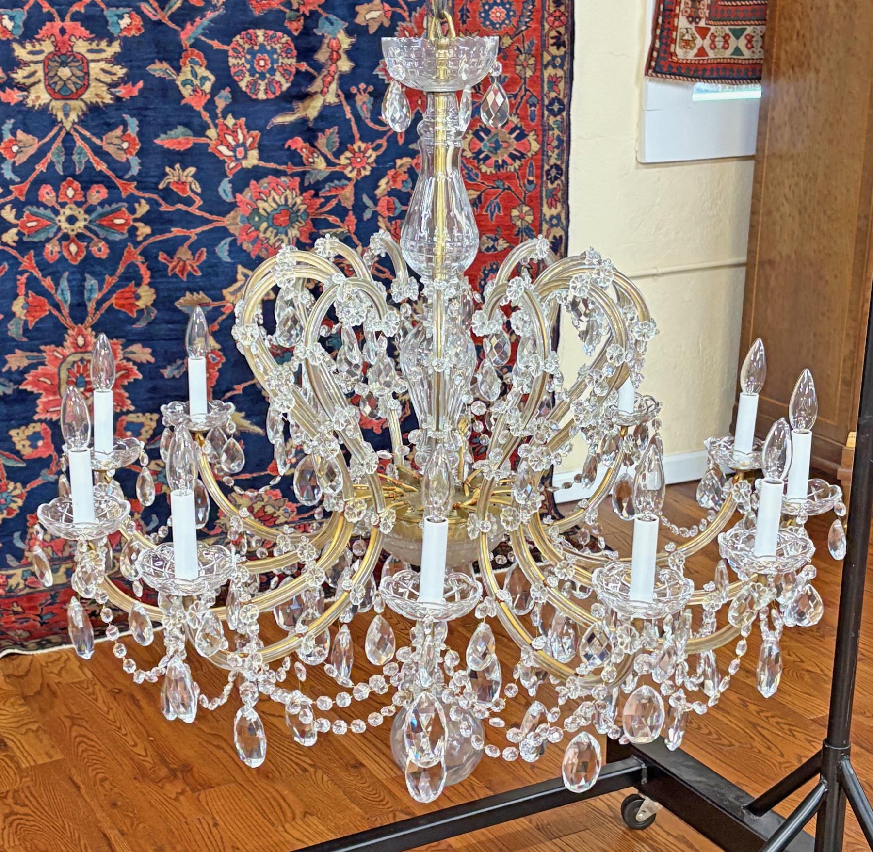 Vintage Maria Thersea Crystal 12 Light Chandelier 36 X 39 X 39 For Sale 5