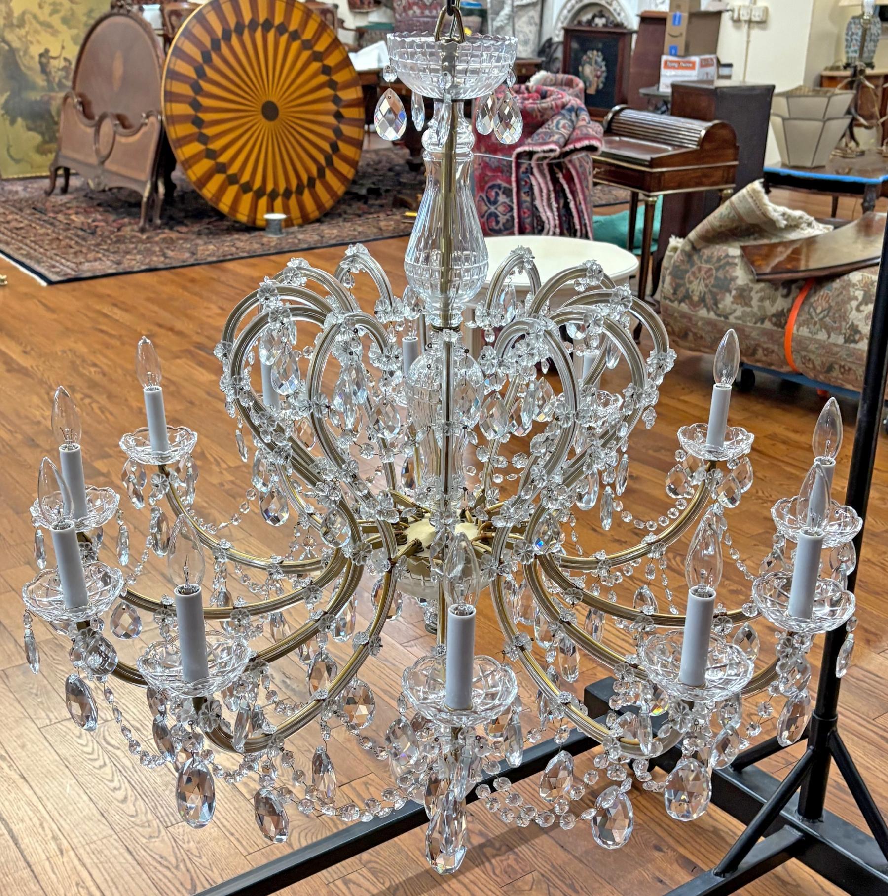 Vintage Maria Thersea Crystal 12 Light Chandelier 36 X 39 X 39 For Sale 7