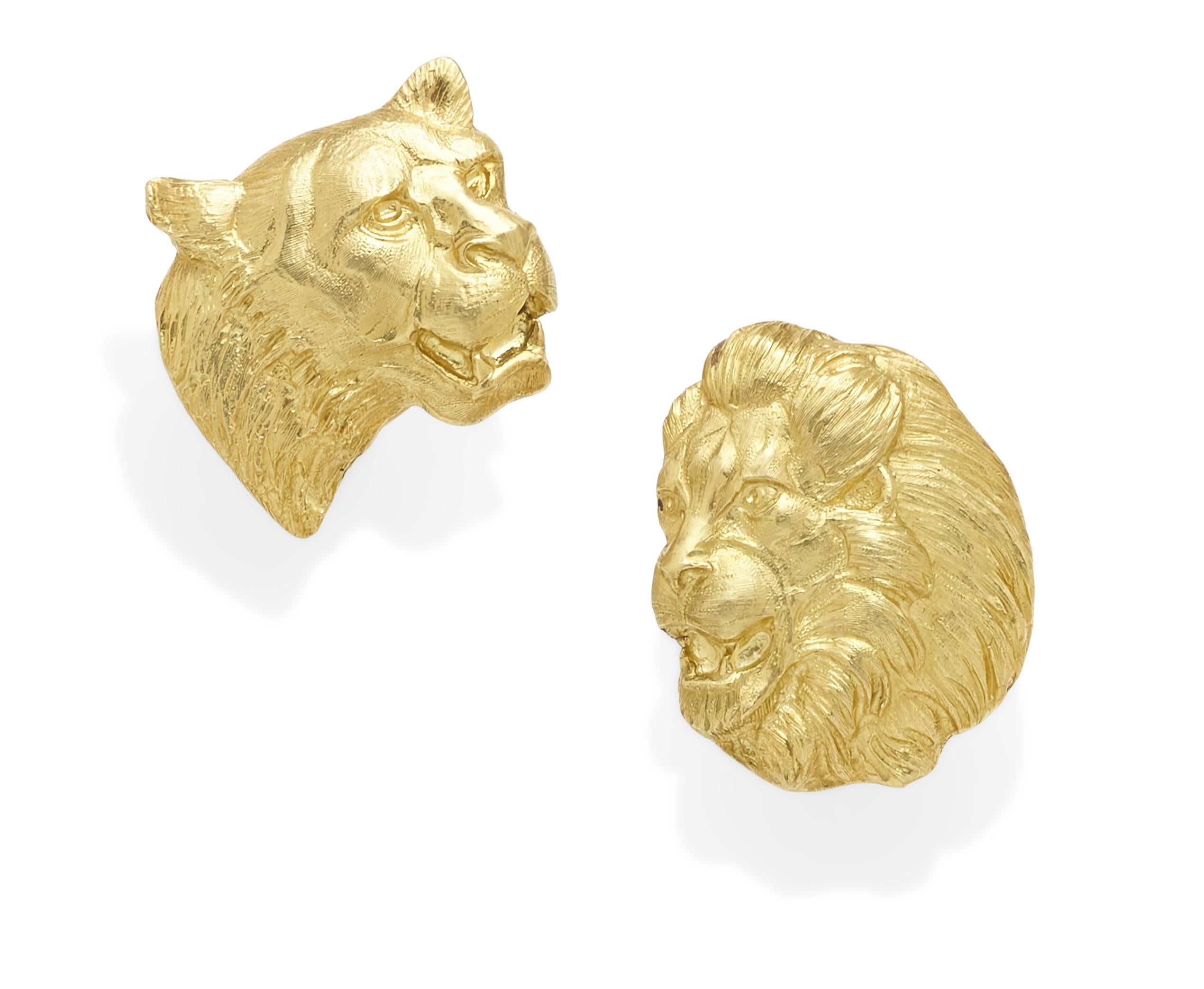 Modern Vintage Mario Buccellati 18k Yellow Gold Lion & Lioness Ear Clips For Sale