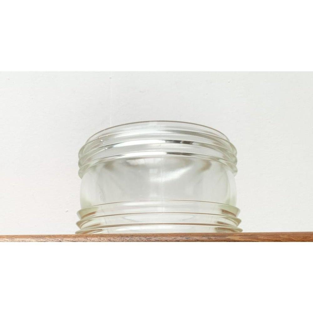 Decoración marítima vintage Farol de barco Lente de cristal Fresnel, años 70 en venta 6