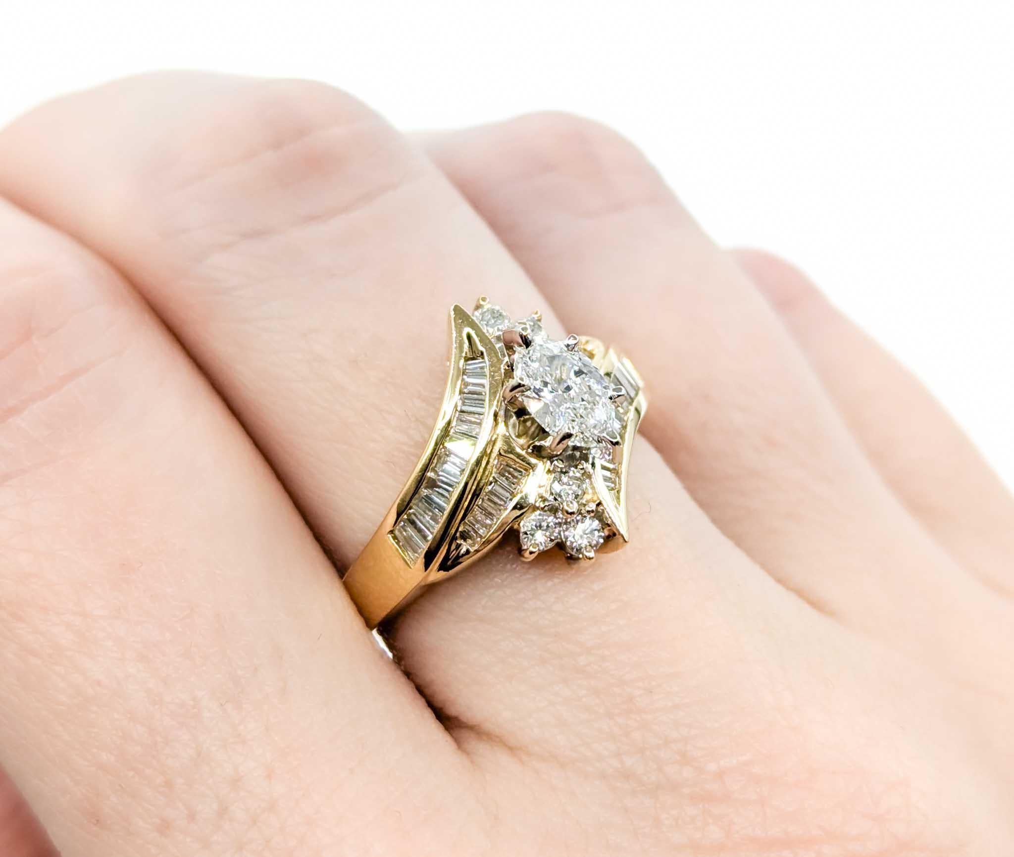 Vintage Marquise & Baguette Diamond Engagment Ring in Yellow Gold In Excellent Condition For Sale In Bloomington, MN