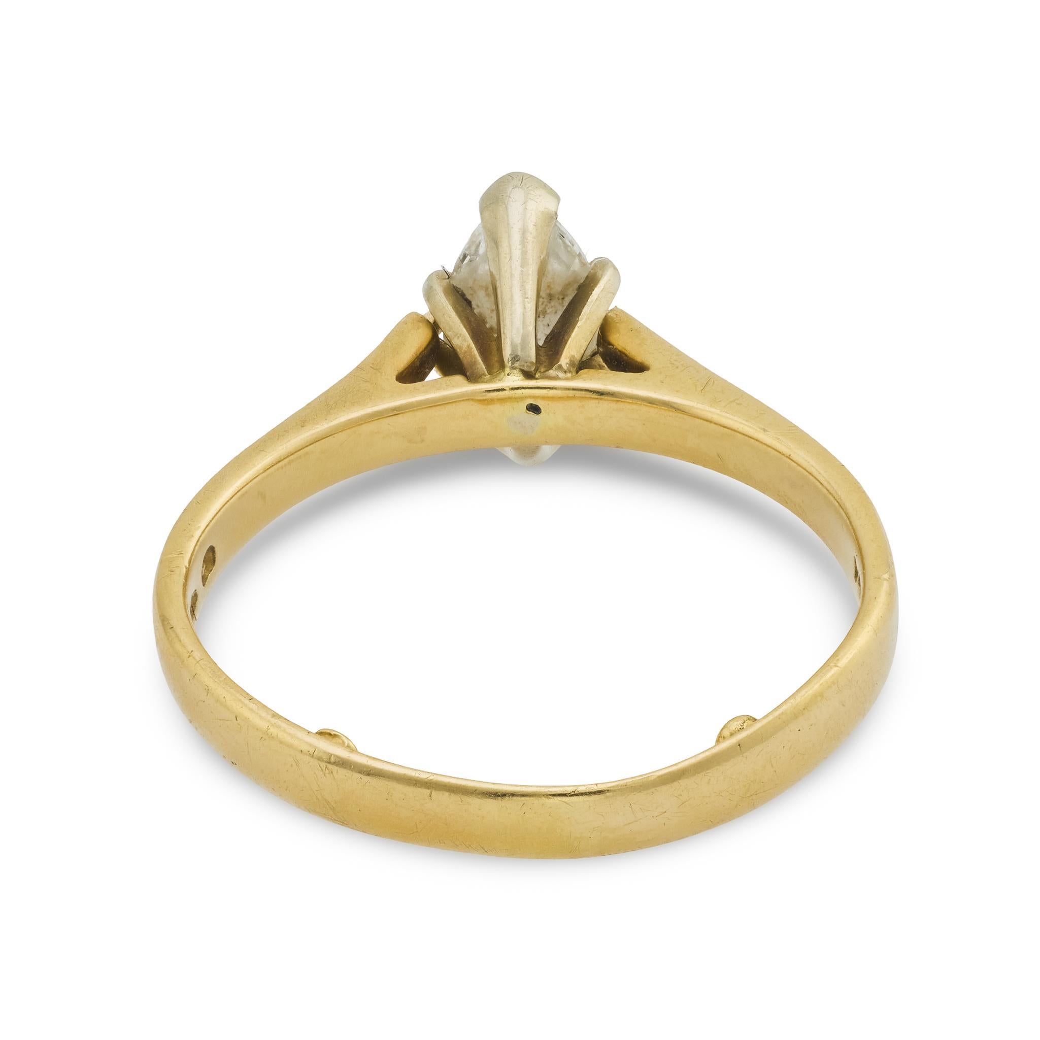 Women's Vintage marquise cut diamond 14k yellow gold engagement ring For Sale