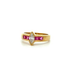 Vintage-Solitärring aus Gold mit Marquise-Diamant und Rubin – Edler Schmuck aus einem Nachlass