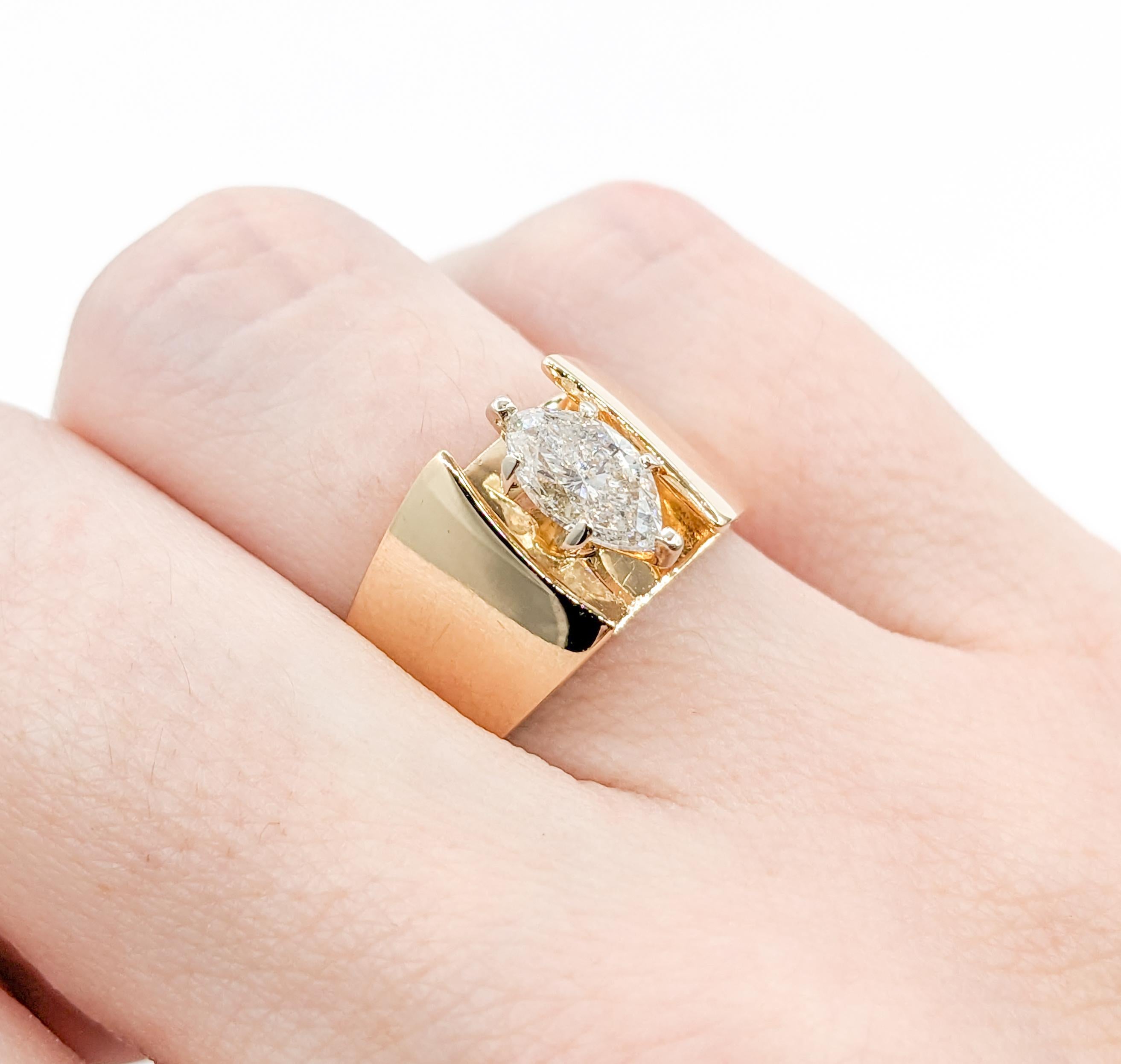 Marquise Cut Vintage Marquise Diamond Solitaire Ring in Gold For Sale