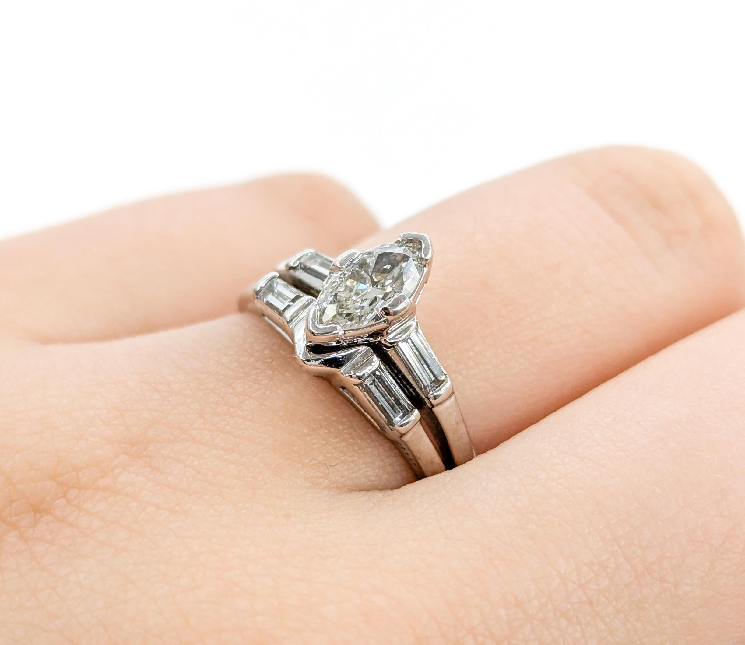 Vintage Marquise Diamond Wedding Set Engagement Ring in White Gold In Excellent Condition In Bloomington, MN