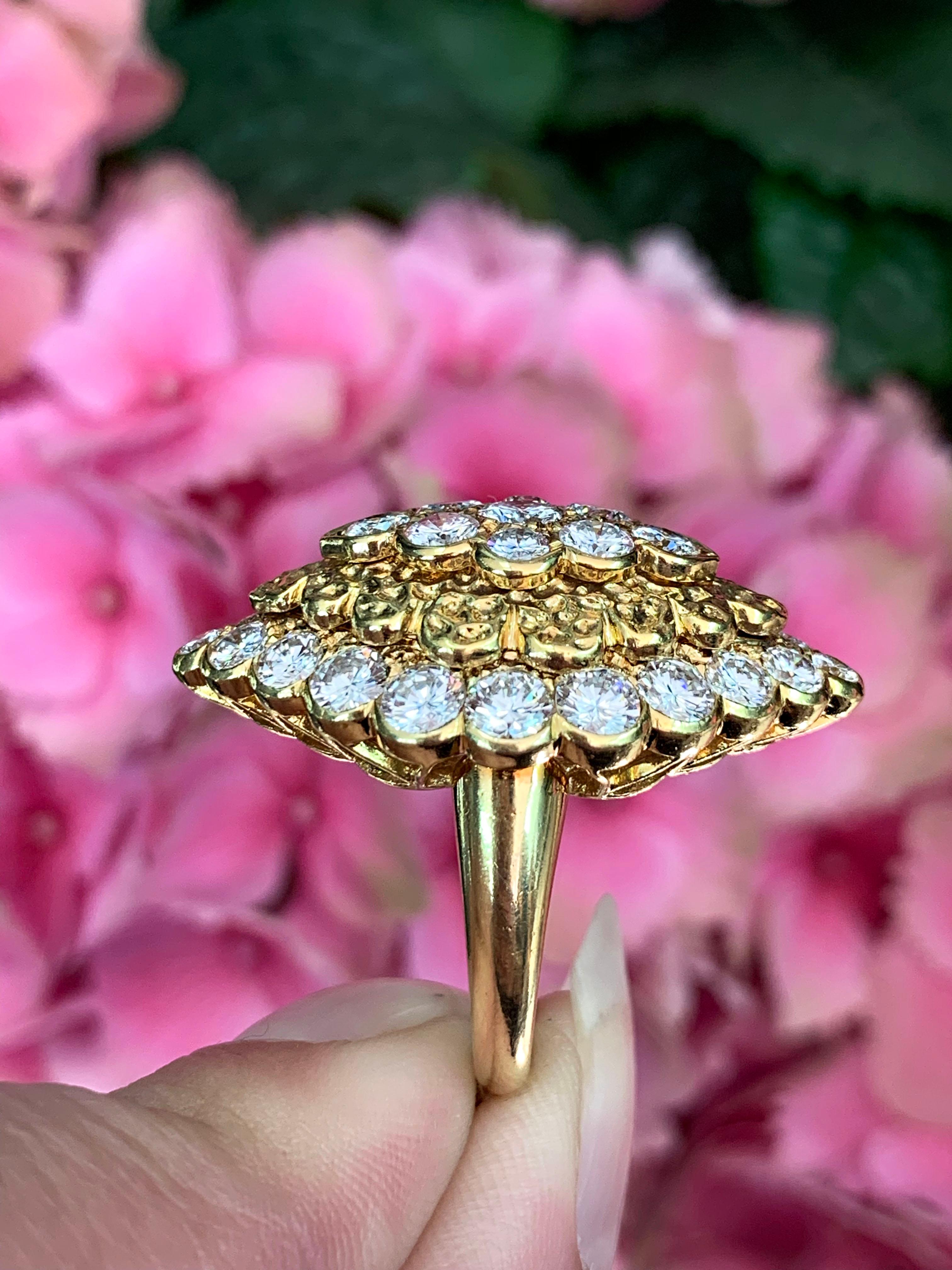 Vintage Marquise Shaped Diamond and 18 Carat Yellow Gold Cocktail Ring For Sale 4