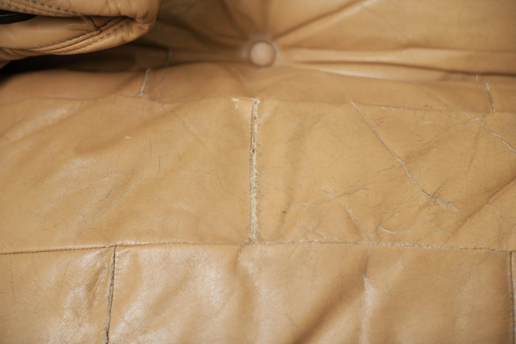Vintage Marsala Sofa, Beige Patchwork Leather by Michel Ducaroy for Ligne Roset In Fair Condition In Buggenhout, Oost-Vlaanderen
