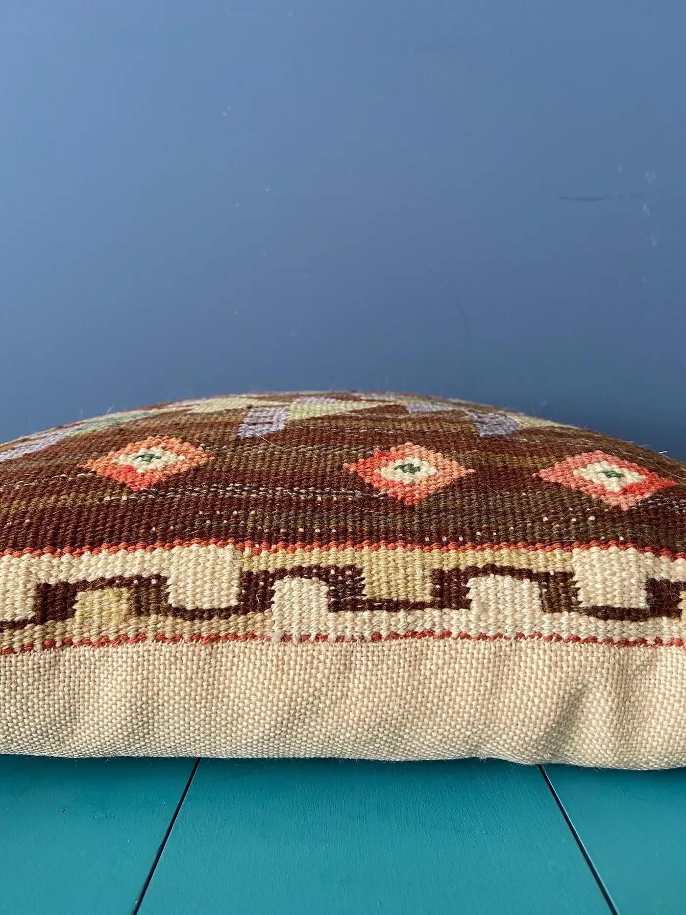Wool Vintage Märta Måås-Fjetterström Handwoven ‘Cikoria’ Pillow, Sweden, 1940s