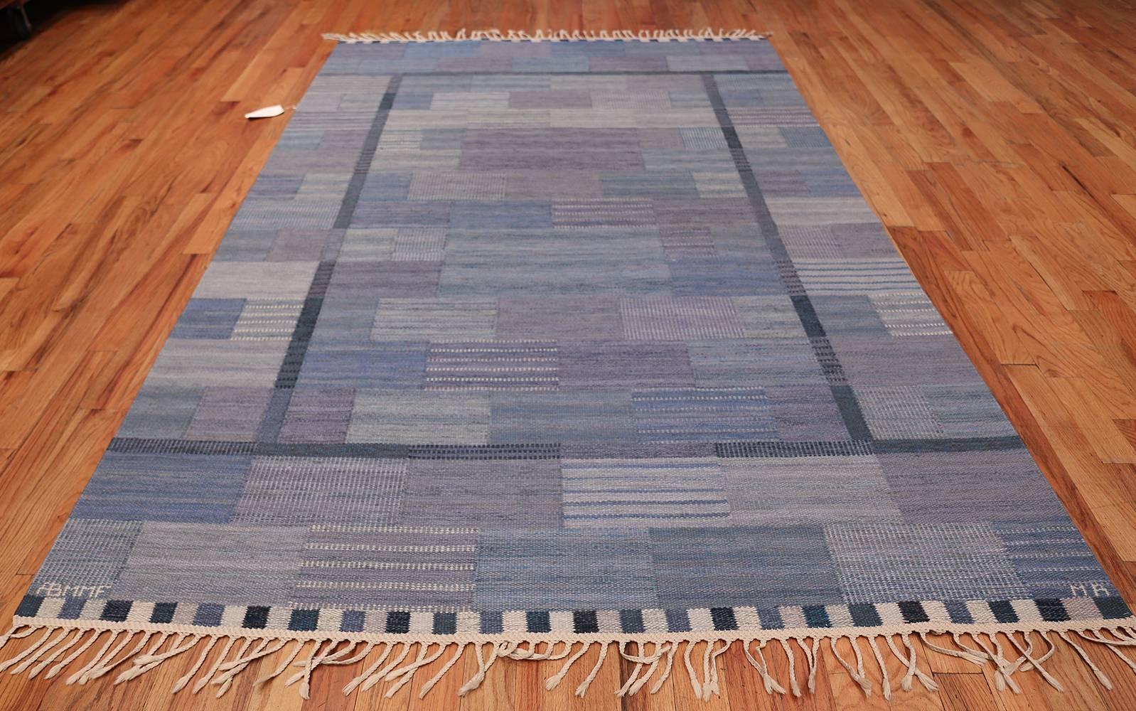 Beautiful Zen like Vintage Marta Maas Scandinavian Swedish Kilim Marianne Richter Fasad Lattbla Rug, country of origin / rug type: Scandinavia, circa date: mid – 20th century – This Marta Maas rug, by Marianne Richter, is a truly lovely and soothing