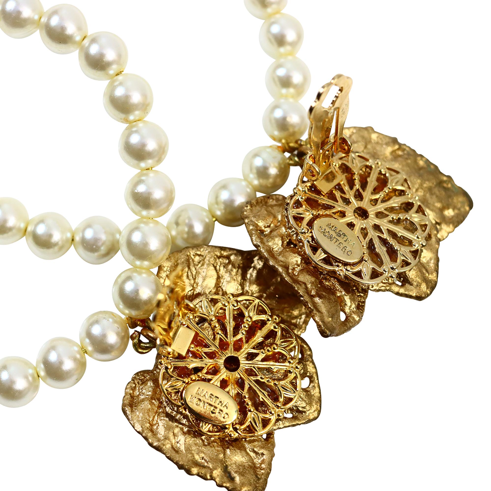 Vintage Martha Montero baumelnde Vintage-Ohrringe aus Gold und Kunstperlen, ca. 1980er Jahre im Angebot 3