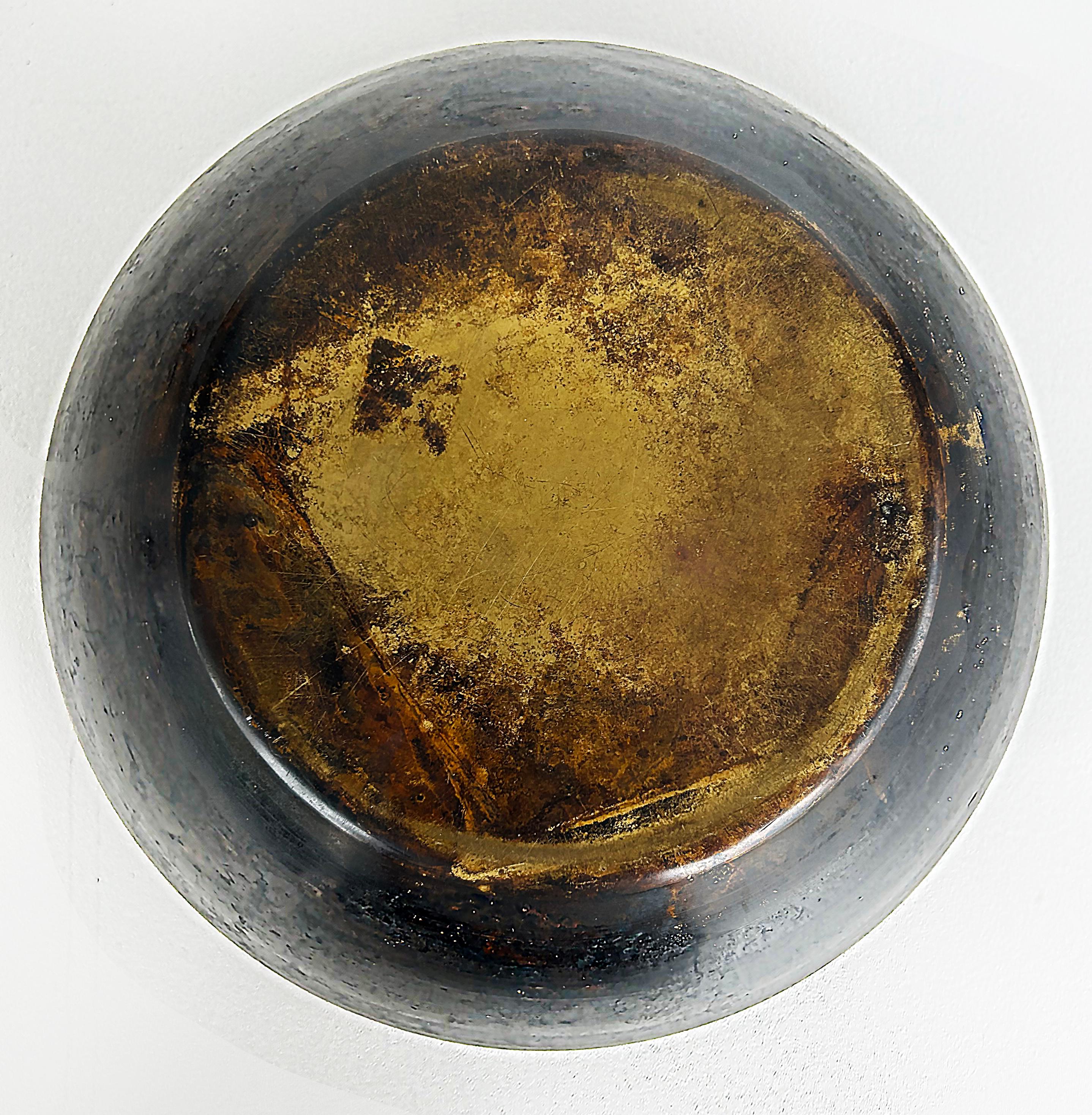 Canadien Vintage Martha Sturdy Bol patiné en bronze doré noirci, signé en vente