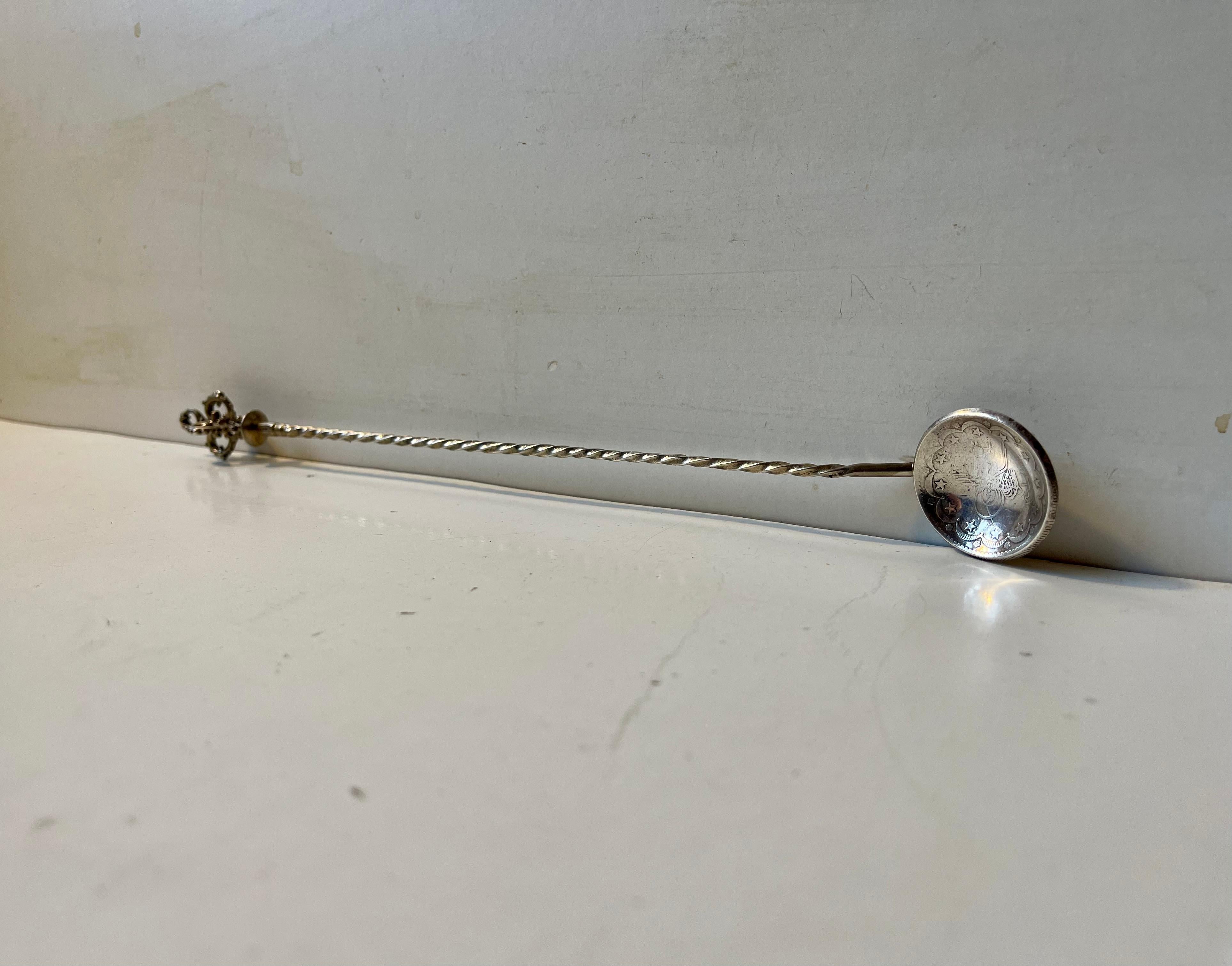 Jarra vintage de Martini con agitador turco de plata Moderno de mediados de siglo en venta