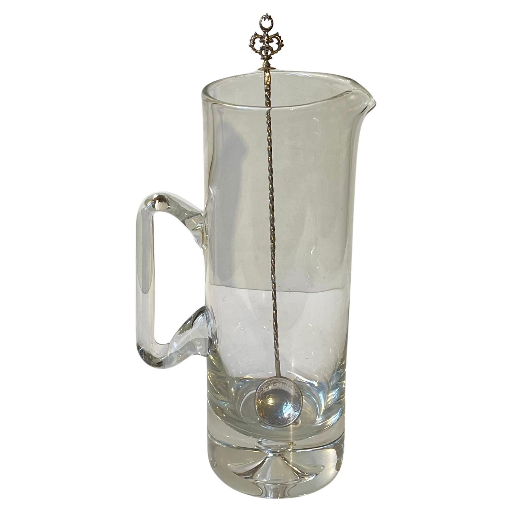 Jarra vintage de Martini con agitador turco de plata