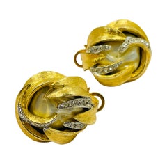 Pendientes de clip de diseño vintage MARVELLA con perlas y brillantes dorados