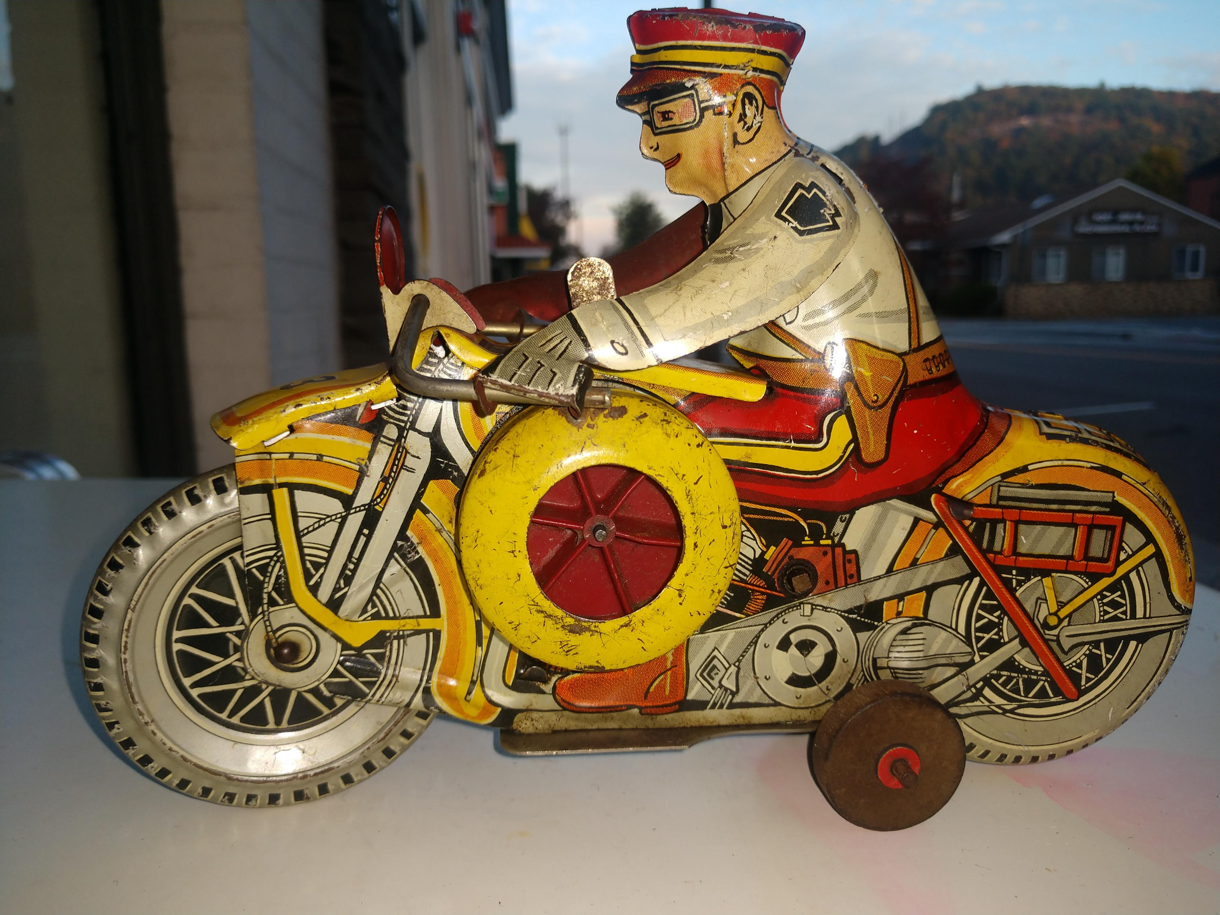 Wood Vintage Marx Tin Litho Motorcycle Cop Windup Toy C1948