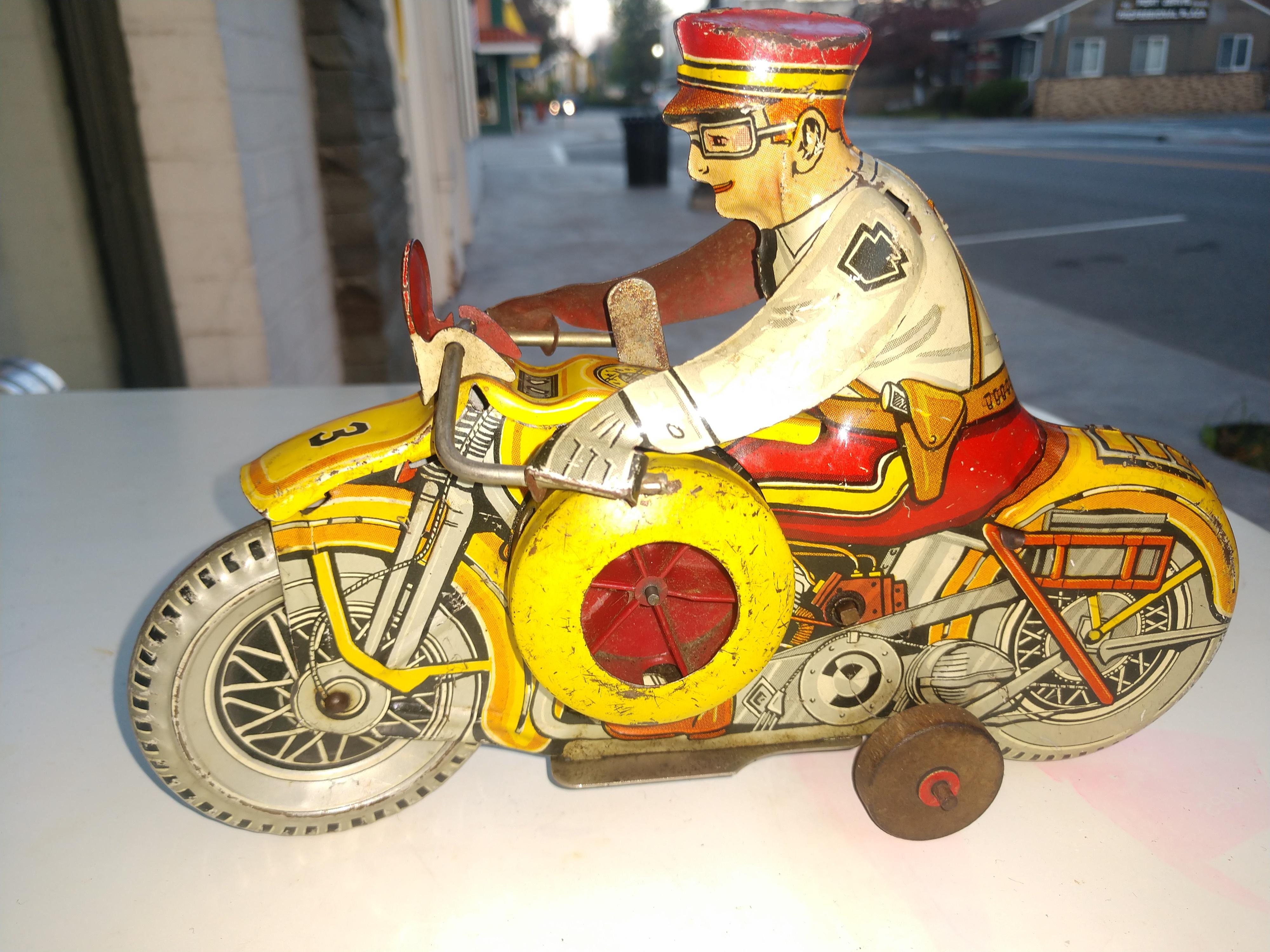 Vintage Marx Tin Litho Motorcycle Cop Windup Toy C1948 1