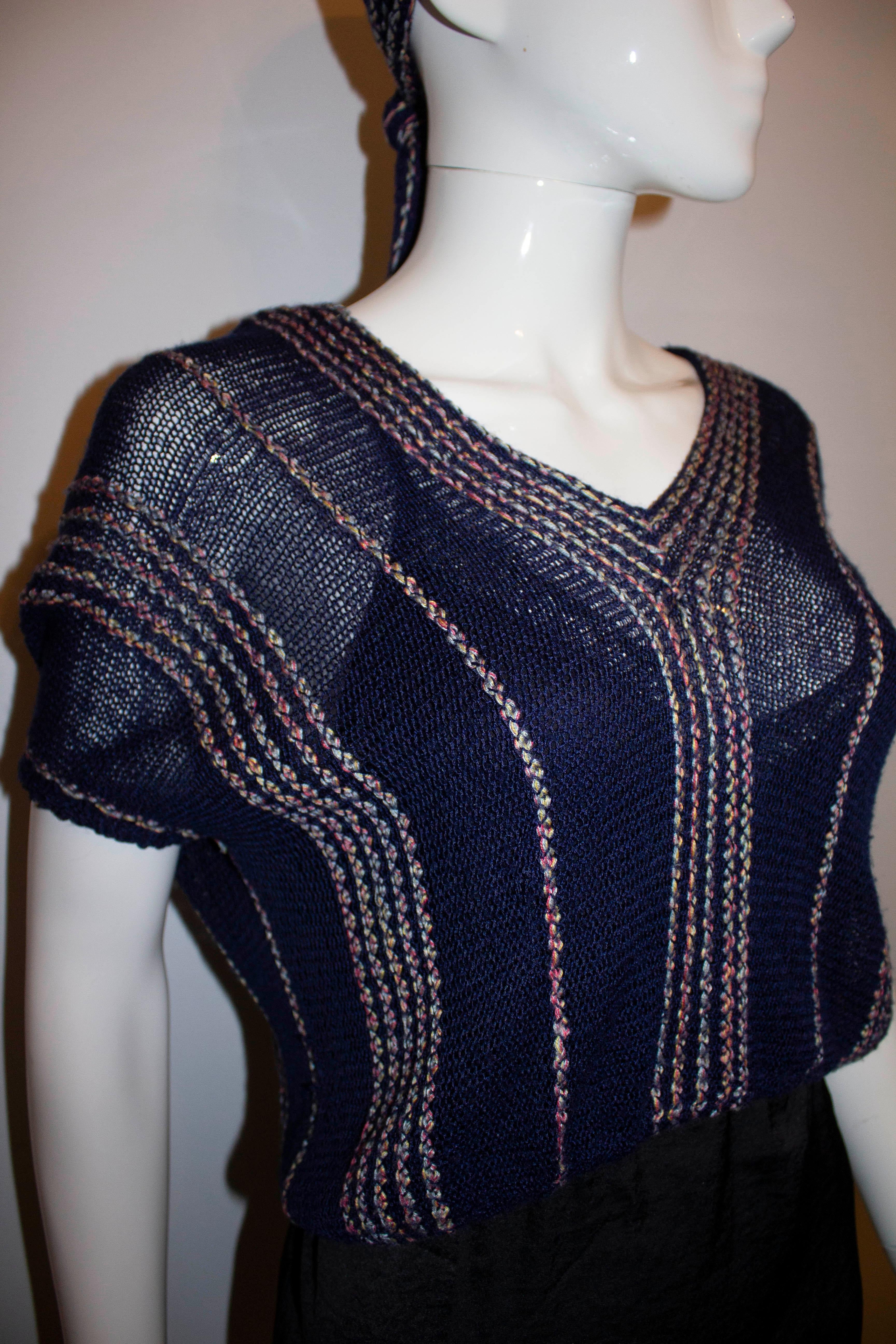 Donna Vintage Mary Farin per Designit  Top e sciarpa abbinata
