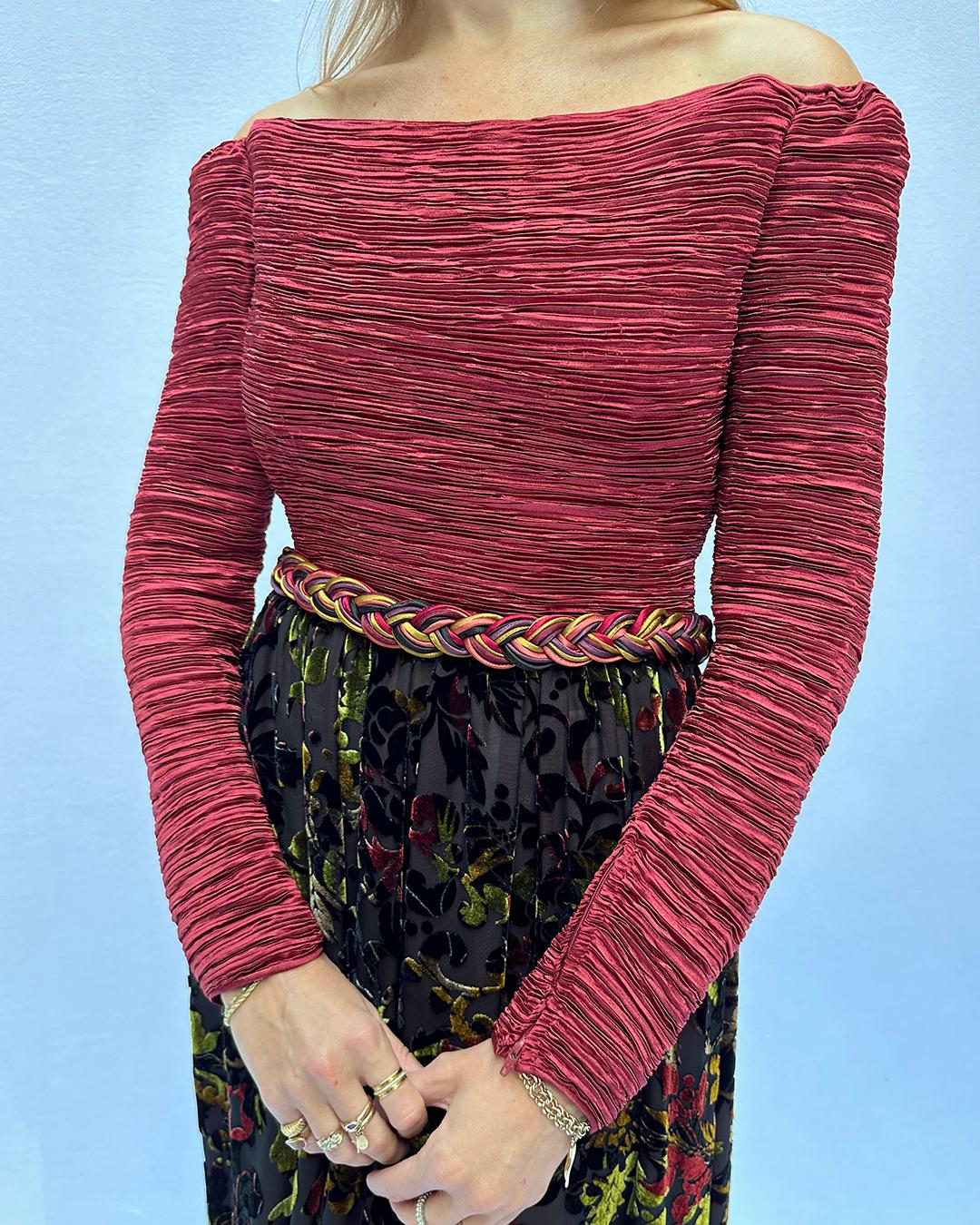 Vintage Mary McFadden Couture Off-the-Shoulder-Kleid im Angebot 8