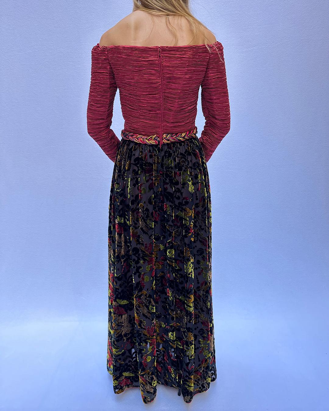 Vintage Mary McFadden Couture Off-the-Shoulder-Kleid im Angebot 4