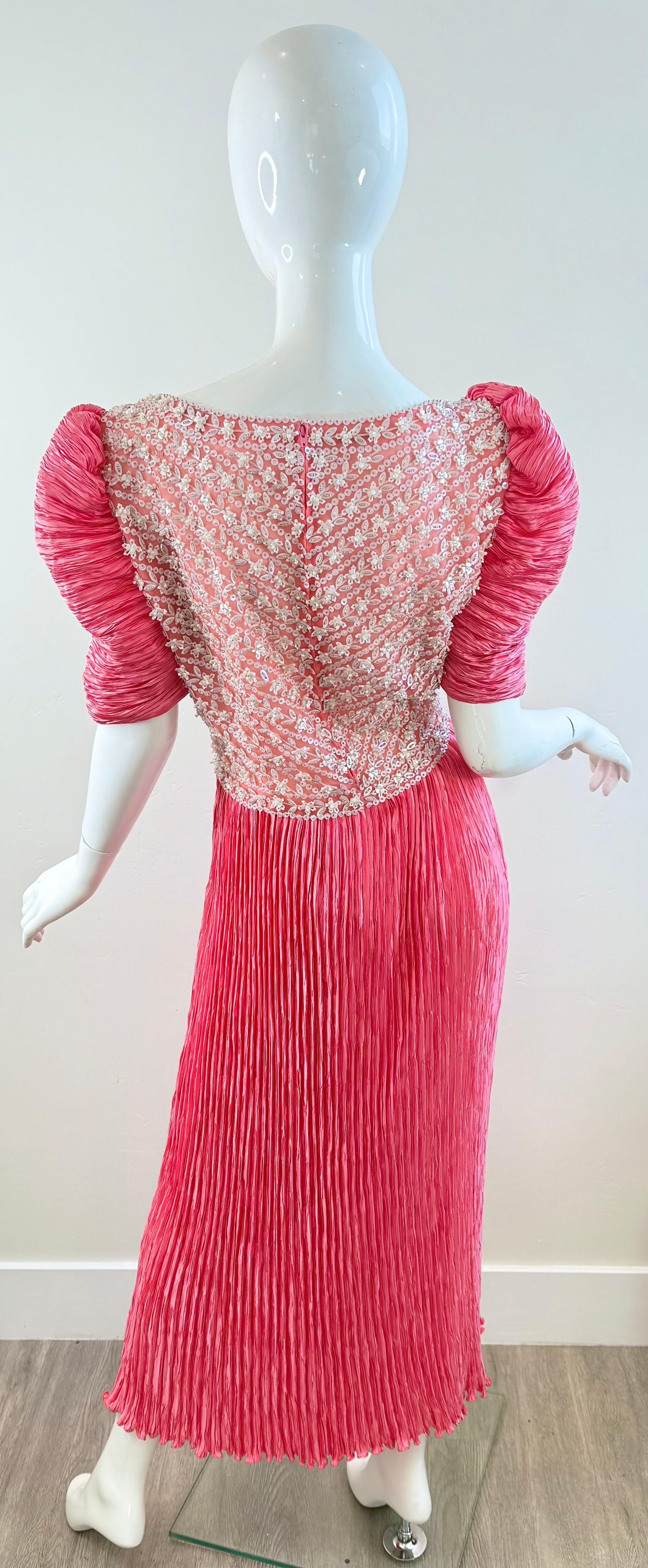 Vintage Mary McFadden Couture Sz 10 1980 Pink Pearl Beaded Pleated Evening Gown en vente 8