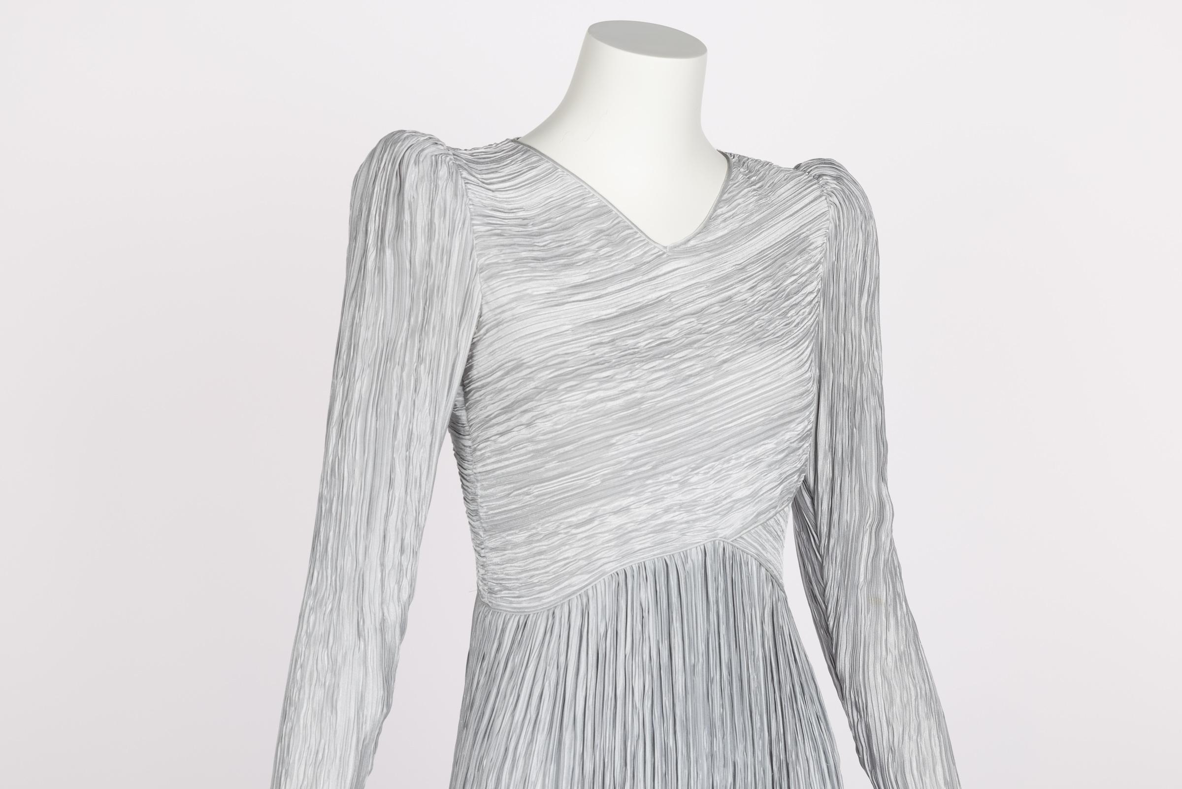 Vintage Mary Mcfadden Silver Gray Pleated Dress In Excellent Condition In Boca Raton, FL