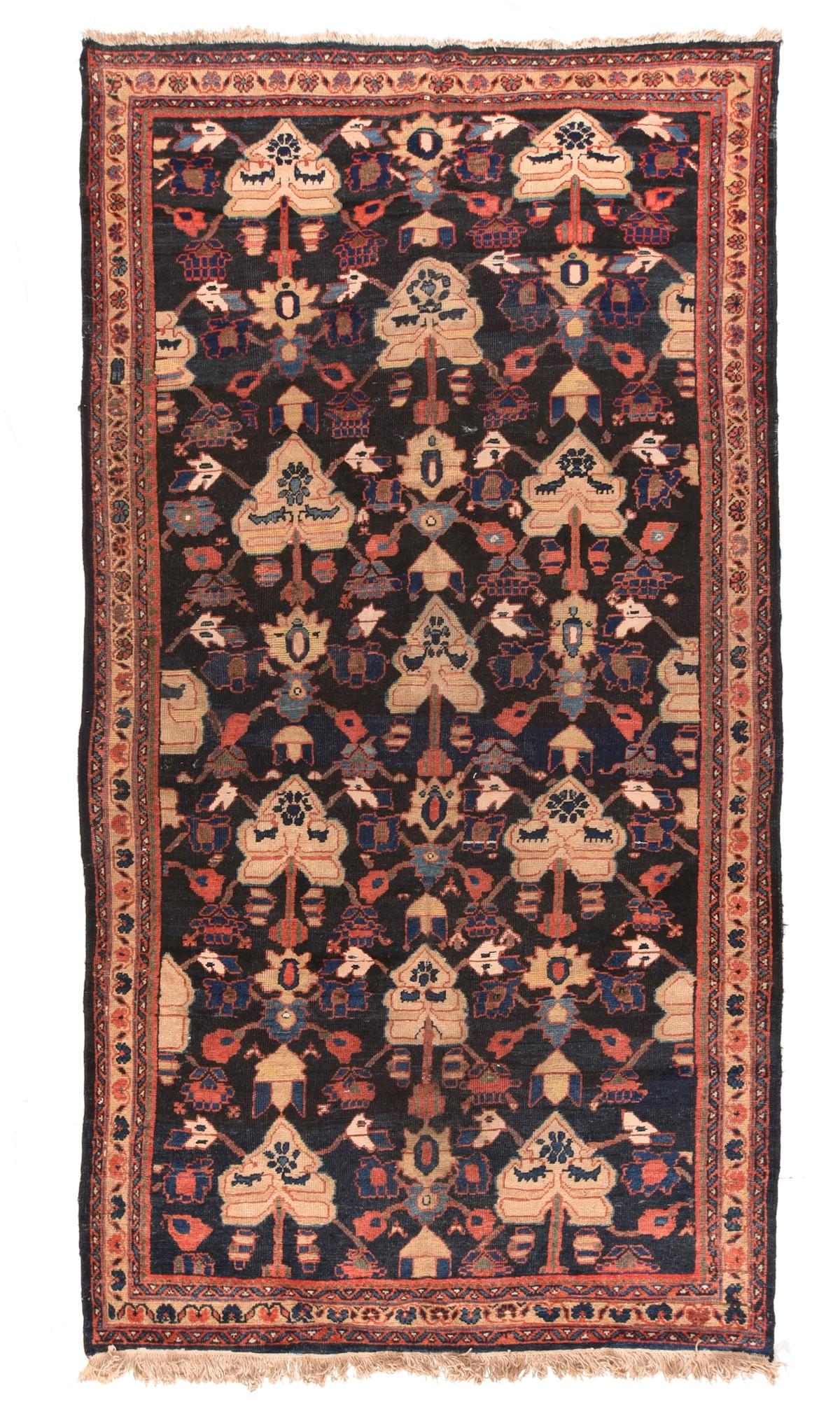 Antique Persian Mahal Rug 5'3'' x 10'3'' In Good Condition For Sale In New York, NY