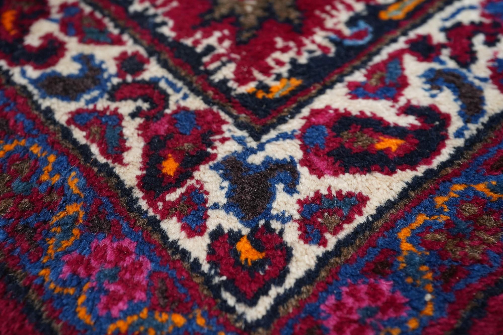 Laine Tapis persan Mashad signé 6'11'' x 10'4'' en vente