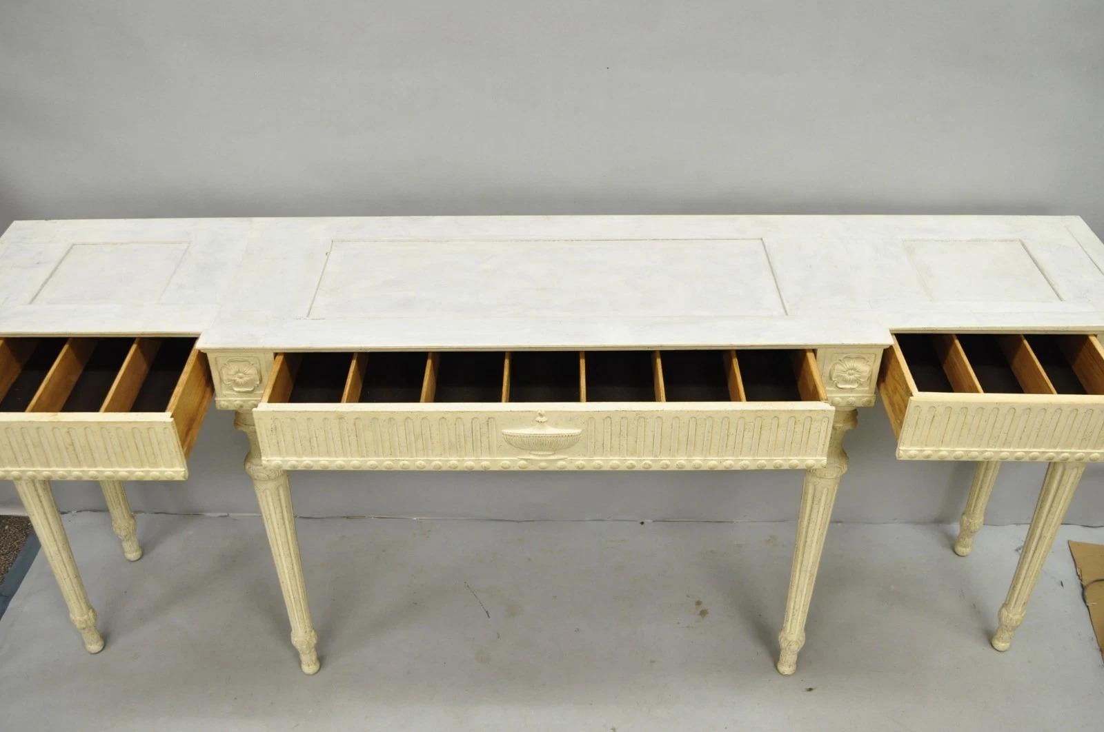Style Adam Vintage Maslow Freen English Adams Style White 3 Drawer Sideboard Console Table en vente