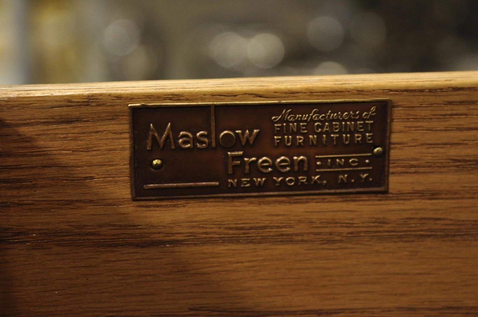 Vintage Maslow Freen English Adams Style White 3 Drawer Sideboard Console Table Bon état - En vente à Philadelphia, PA