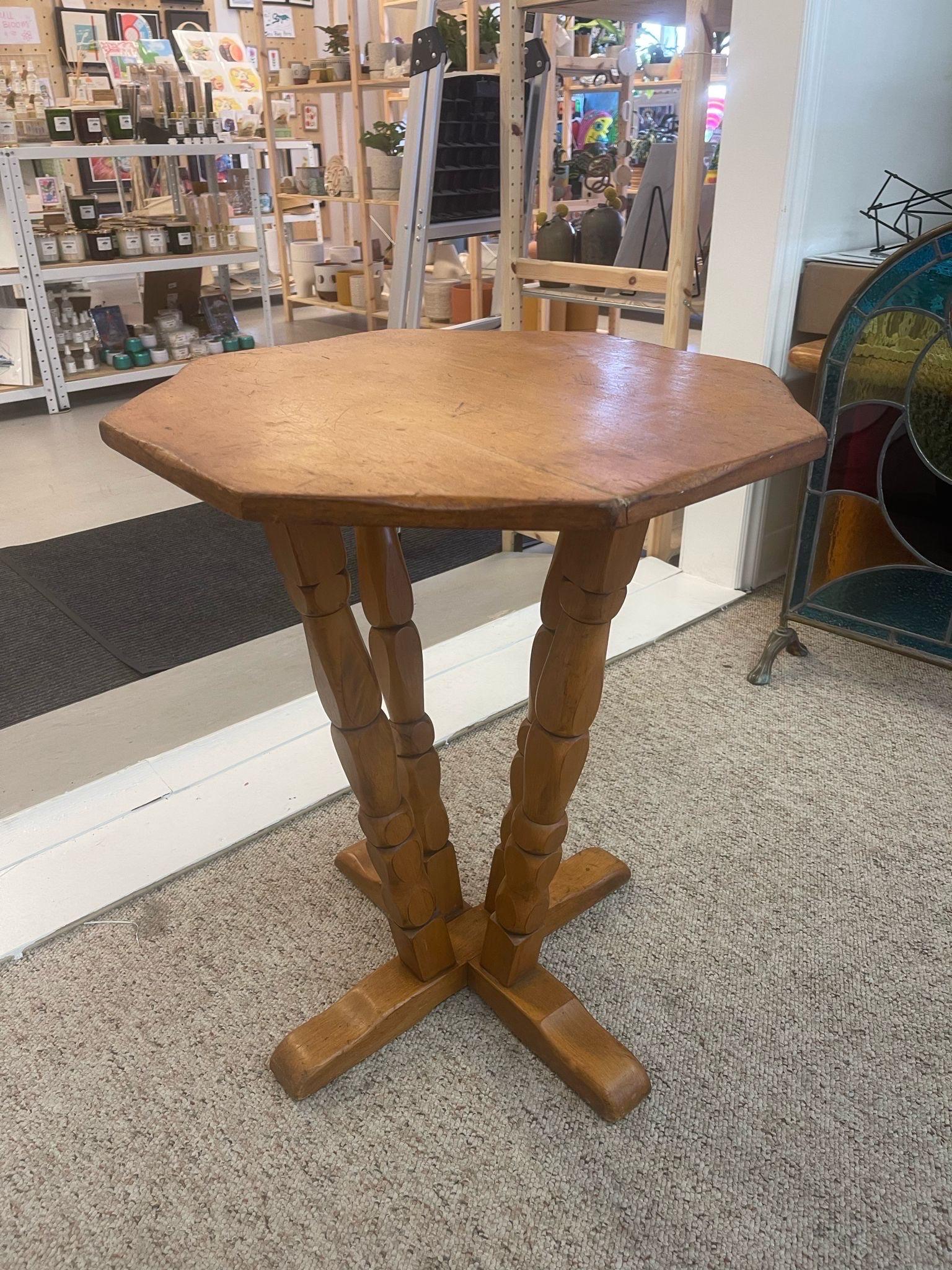Mid-Century Modern Vintage Mason Monterey California Octagonal Top Wooden Table. For Sale
