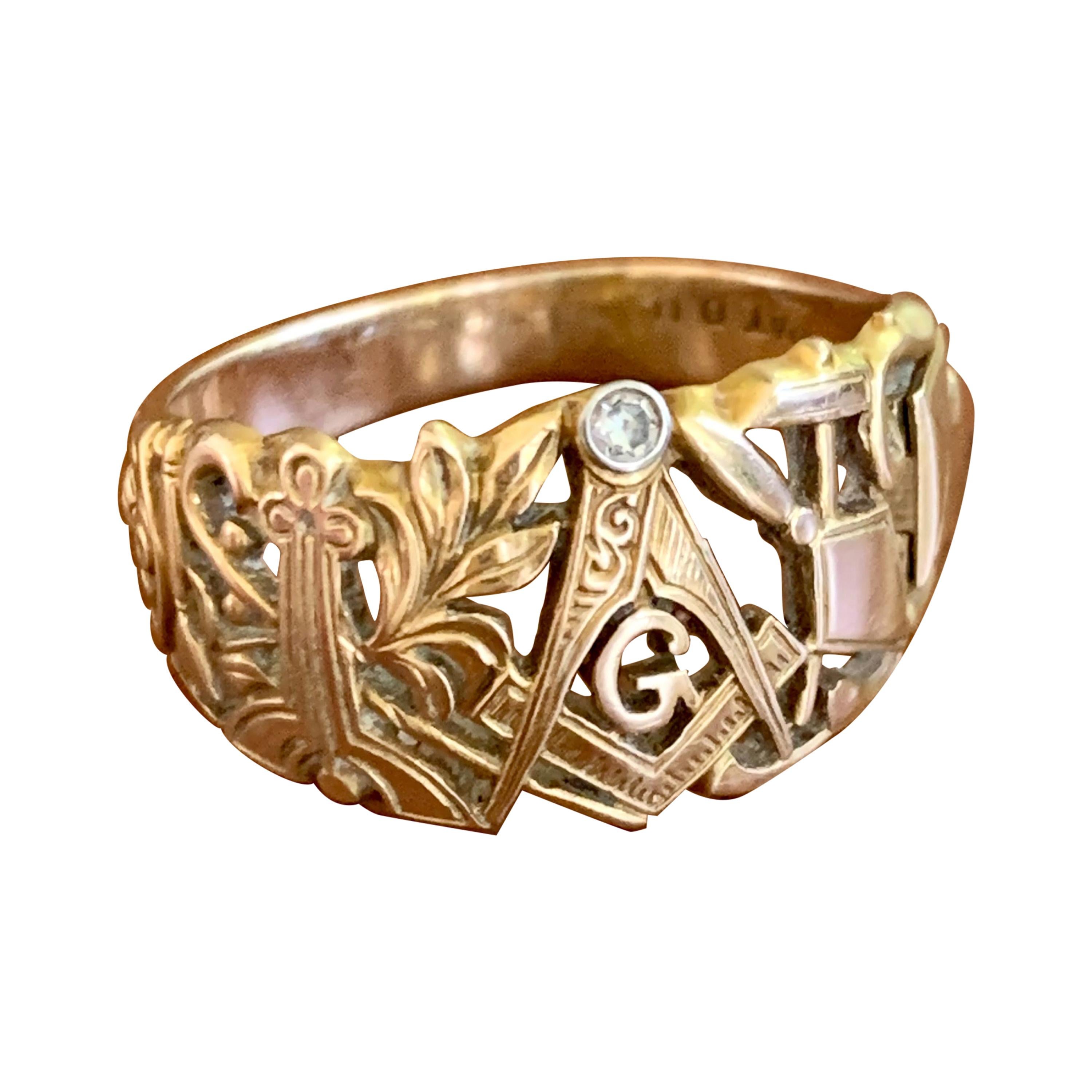 Vintage Masonic 14 Karat Yellow Gold Ring with Diamond Accent