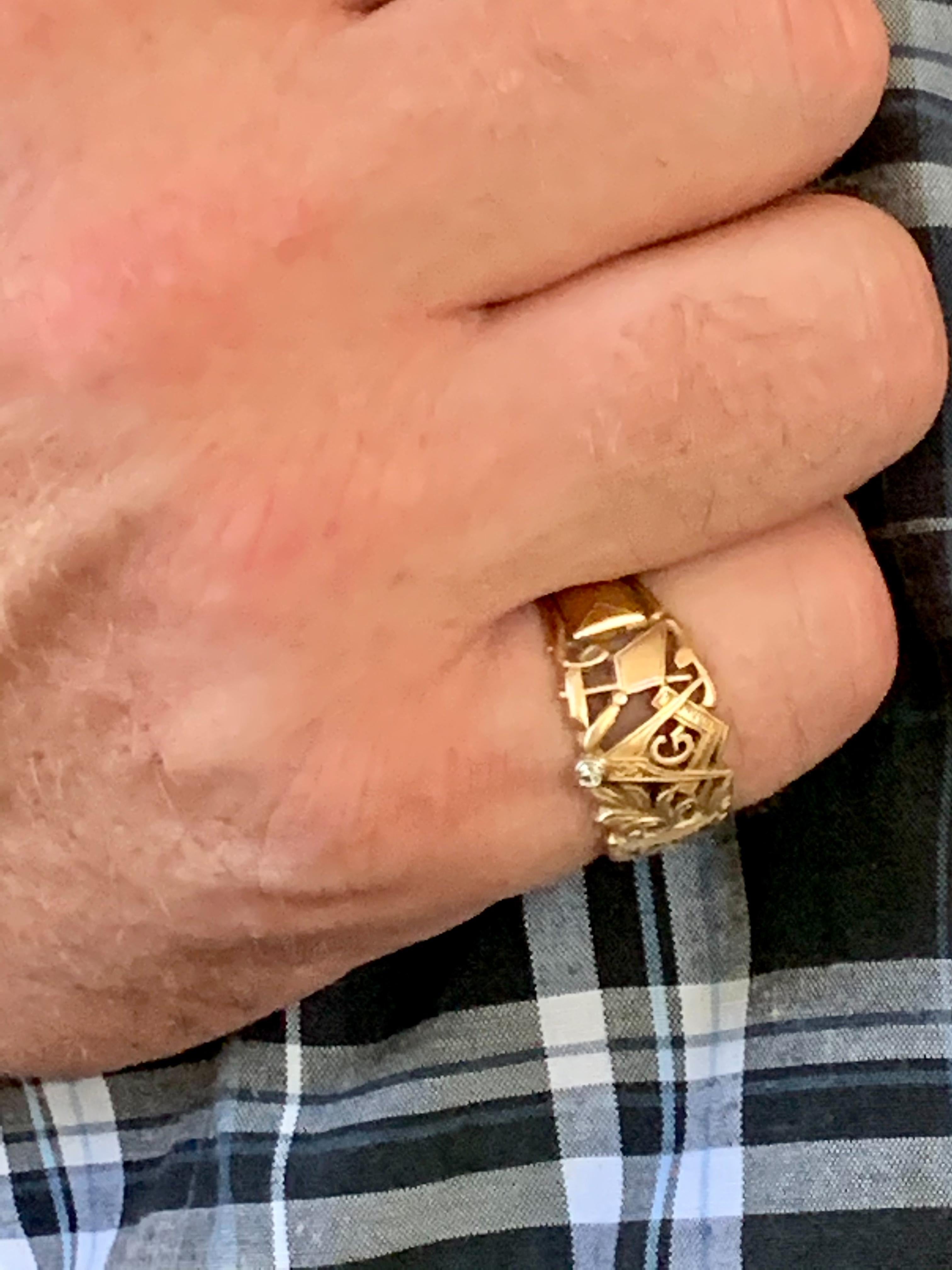 Women's or Men's Vintage Masonic 14 Karat Yellow Gold Ring with Diamond Accent