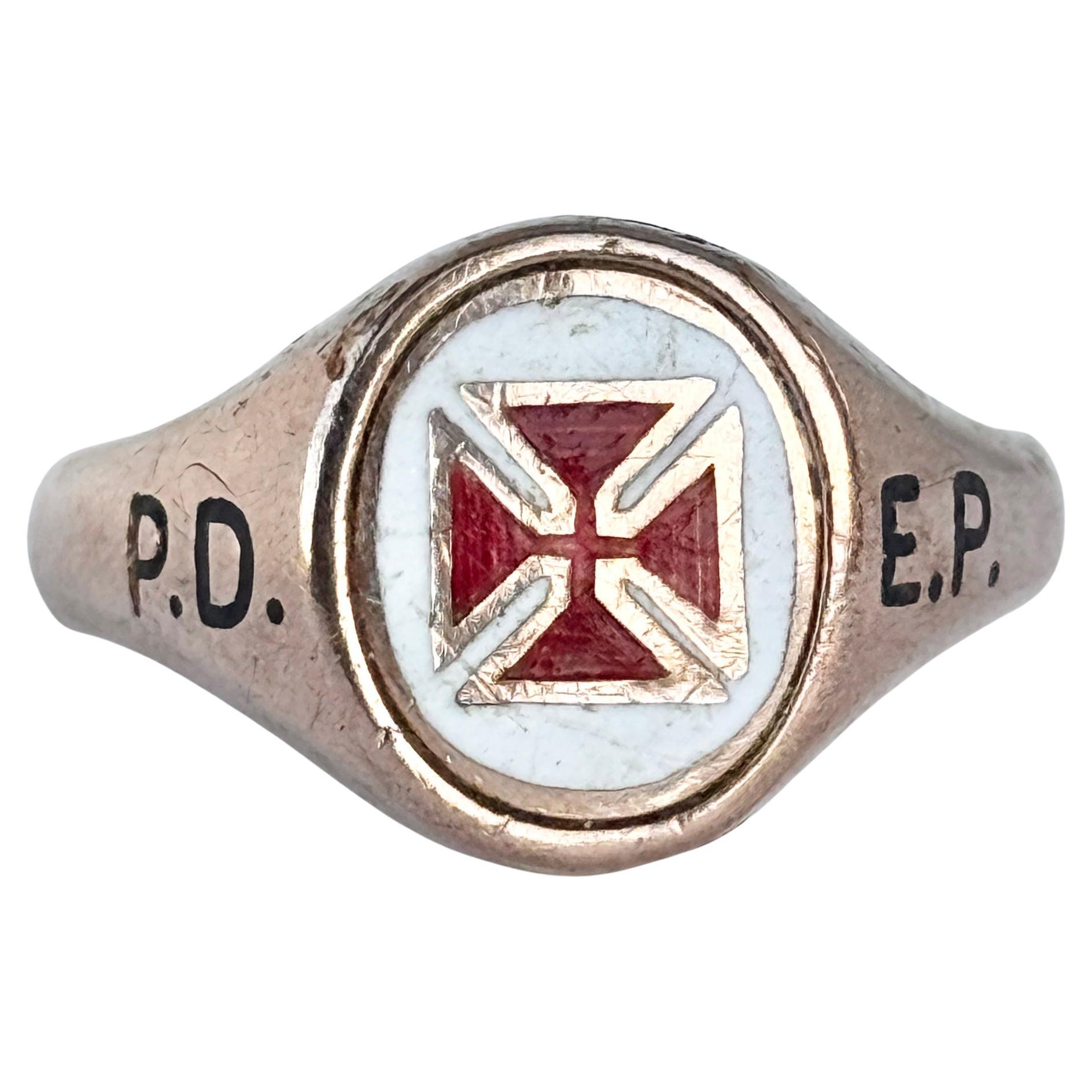 Vintage Masonic 
For God And Country
 9 Carat Gold Signet Ring For Sale