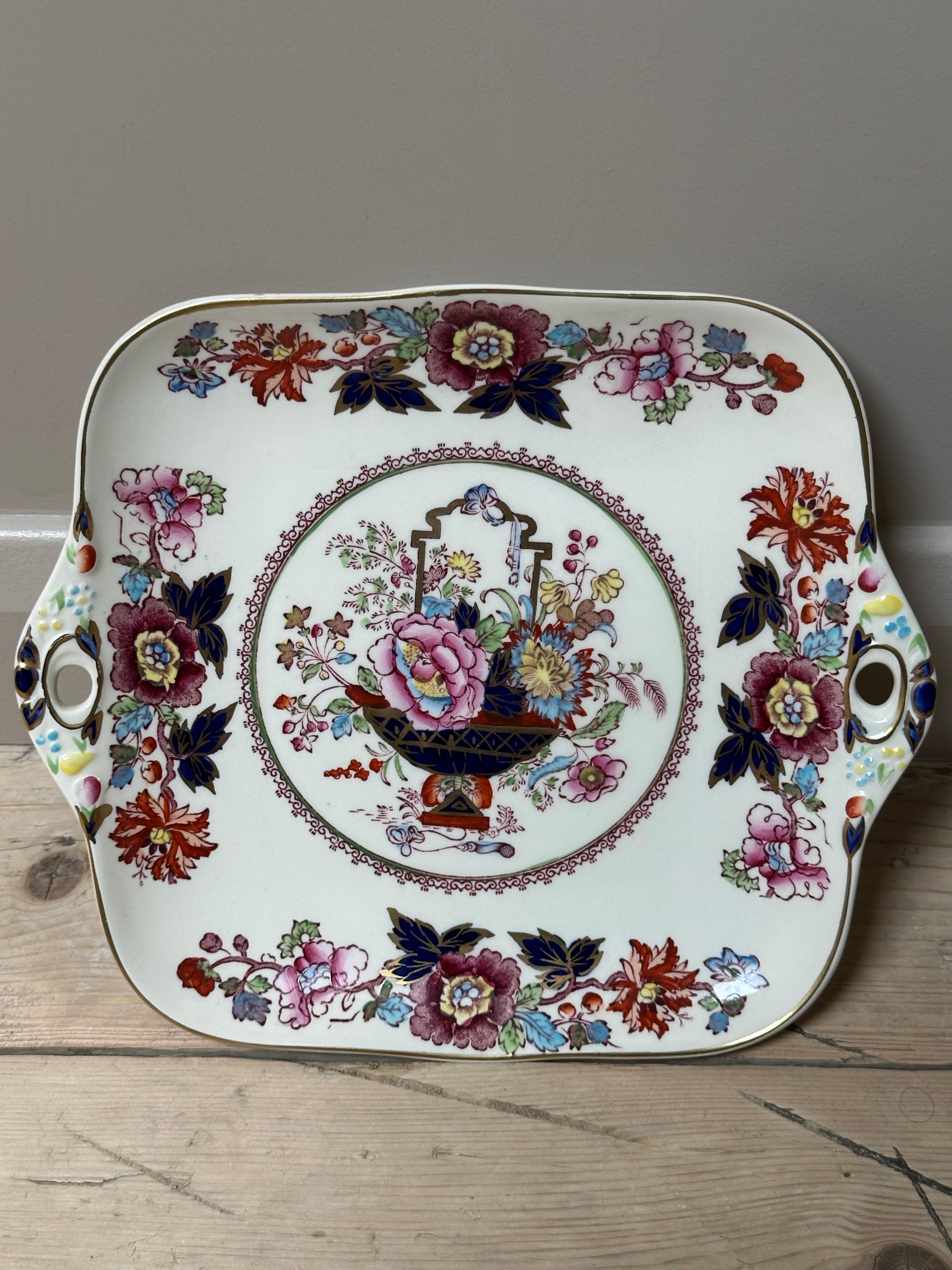 Vintage Mason's Brokat Ironstone Kuchen Servierplatte, vergoldet & Multi Floral (Tonware) im Angebot