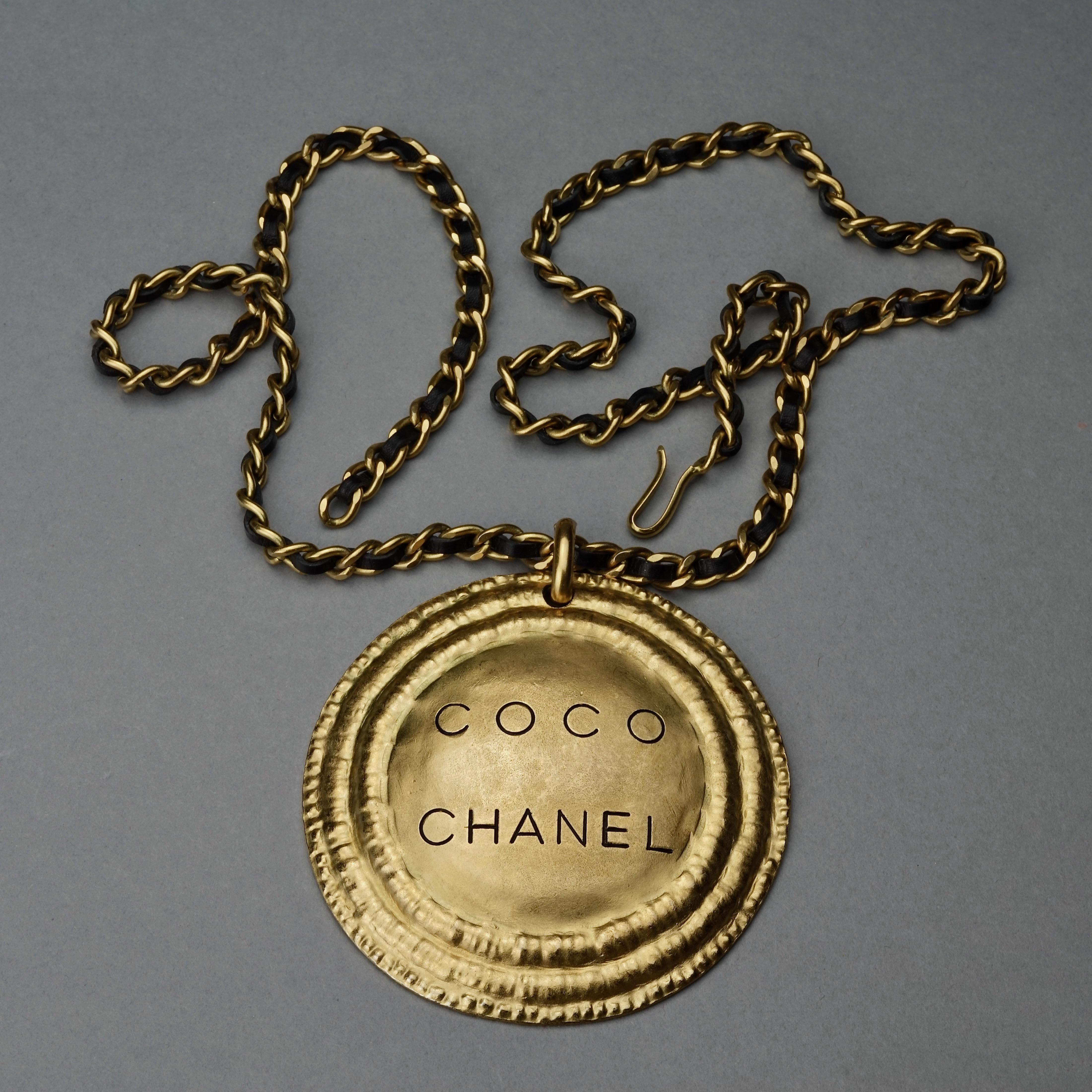 chanel coco chain