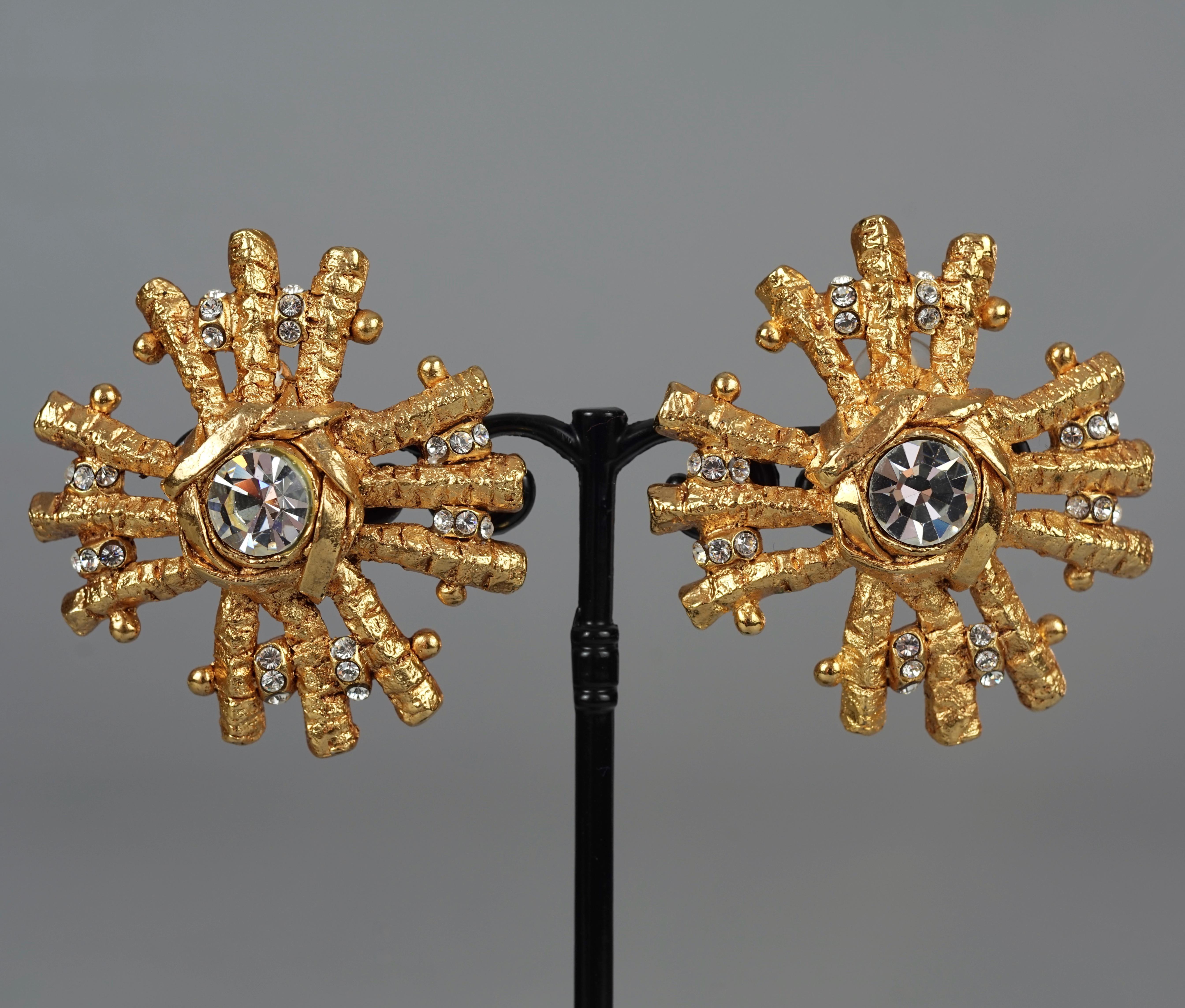 Vintage Massive CHRISTIAN LACROIX Sunburst Rhinestone Earrings In Excellent Condition For Sale In Kingersheim, Alsace