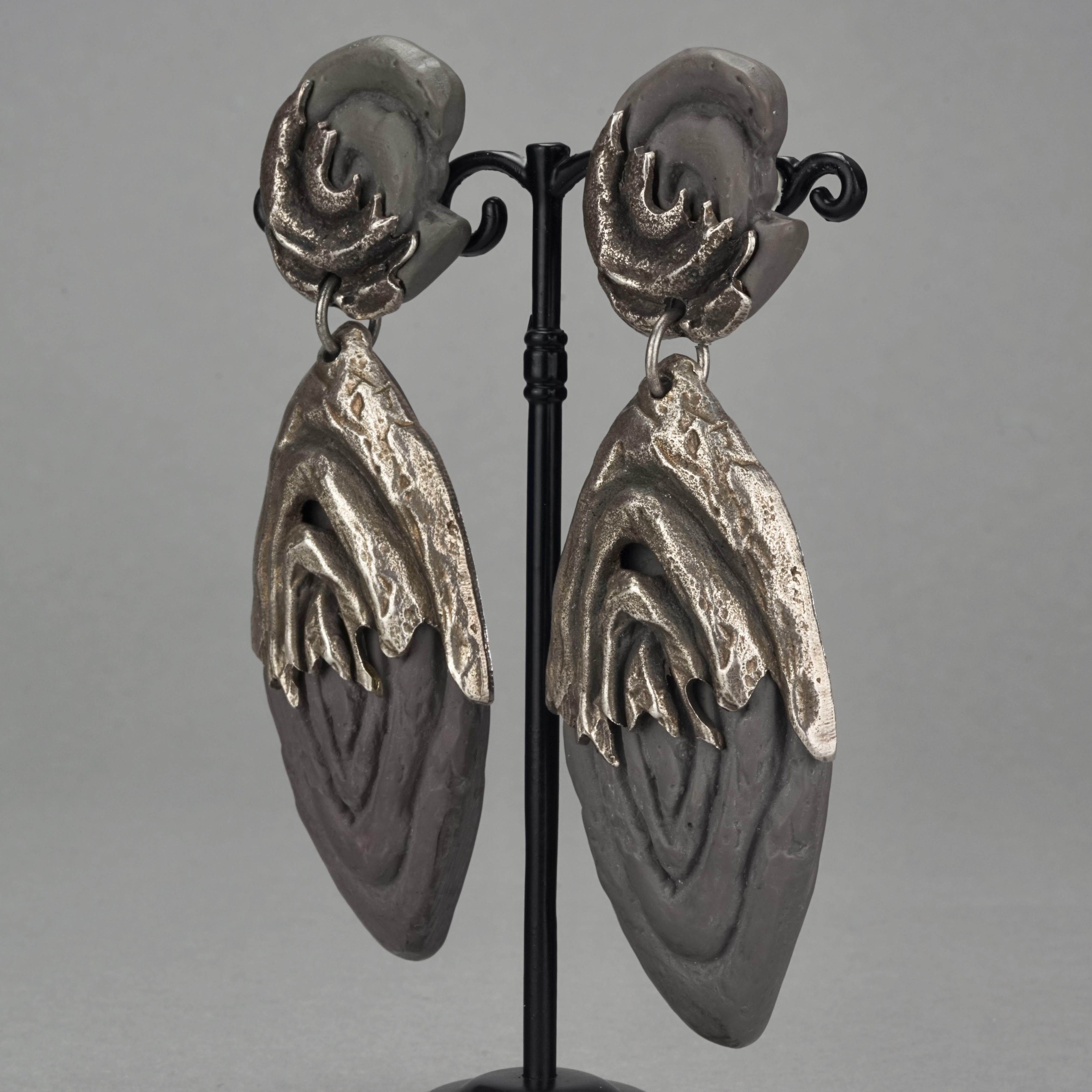 Vintage Massive CLAUDE MONTANA Pour Claire Deve Brutalist Earrings In Excellent Condition For Sale In Kingersheim, Alsace