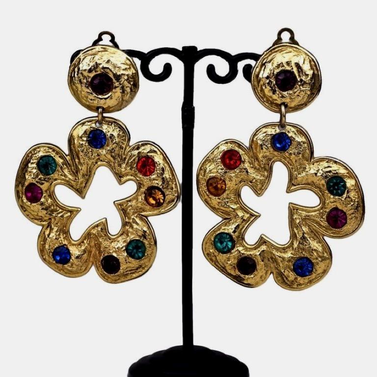 Vintage Massive EDOUARD RAMBAUD Jewelled Flower Dangling Earrings In Excellent Condition In Kingersheim, Alsace