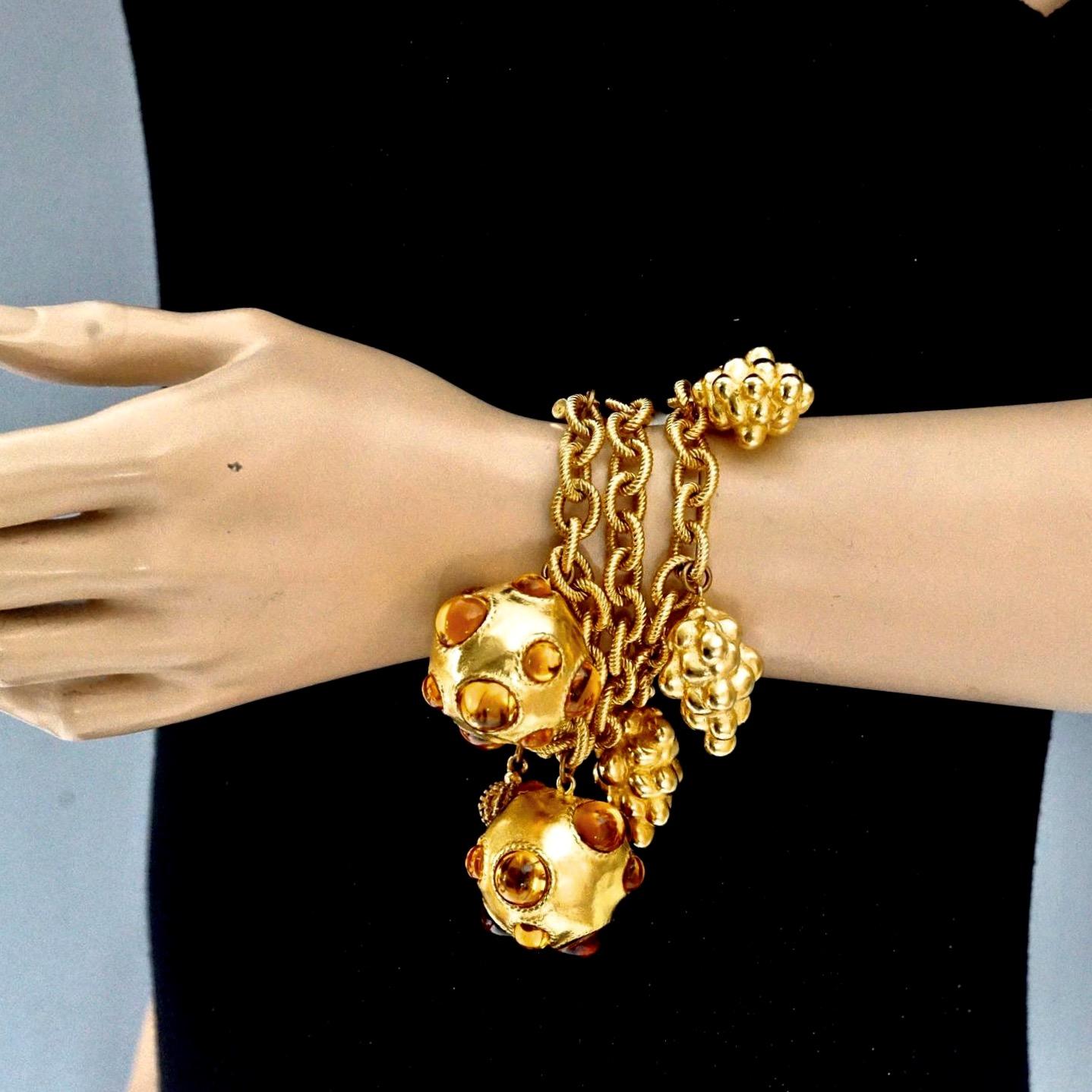 Vintage Massive ESCADA Amber Glass Ball Grapes Charm Tiered Bracelet In Excellent Condition In Kingersheim, Alsace