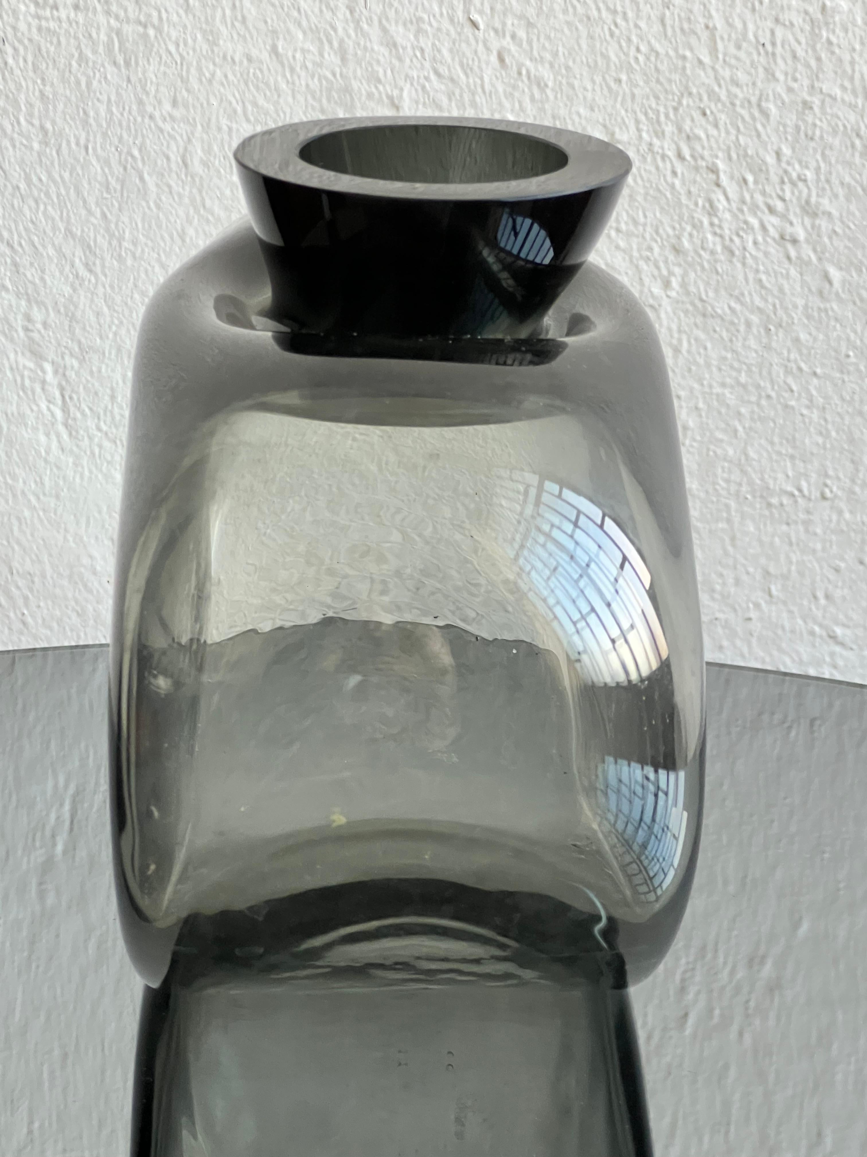 Vintage Massive Glass vase, dark grey black glass center piece, table accent For Sale 11