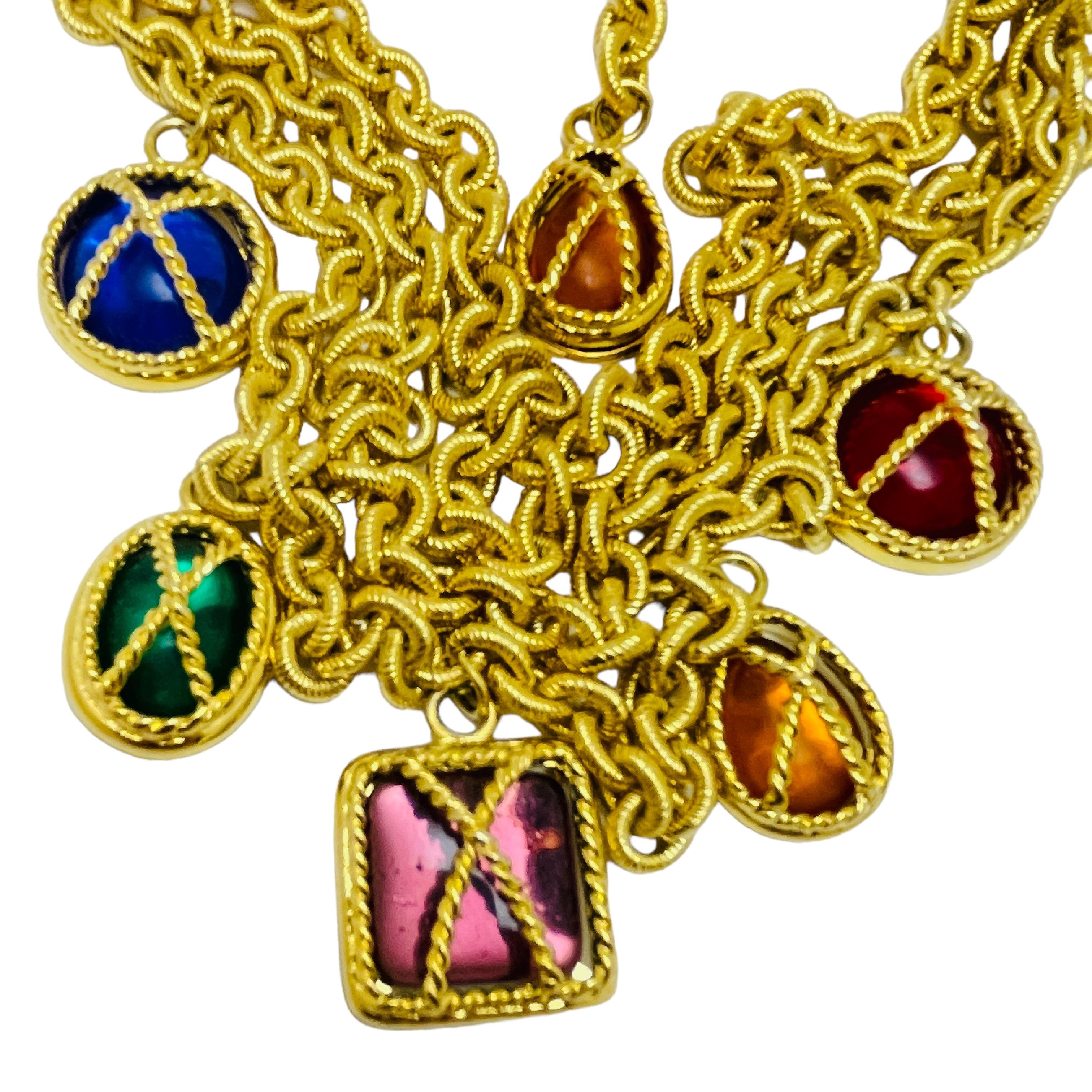 Collana vintage con catena d'oro massiccia e charms in vetro di design per cinture da passerella In condizioni buone in vendita a Palos Hills, IL