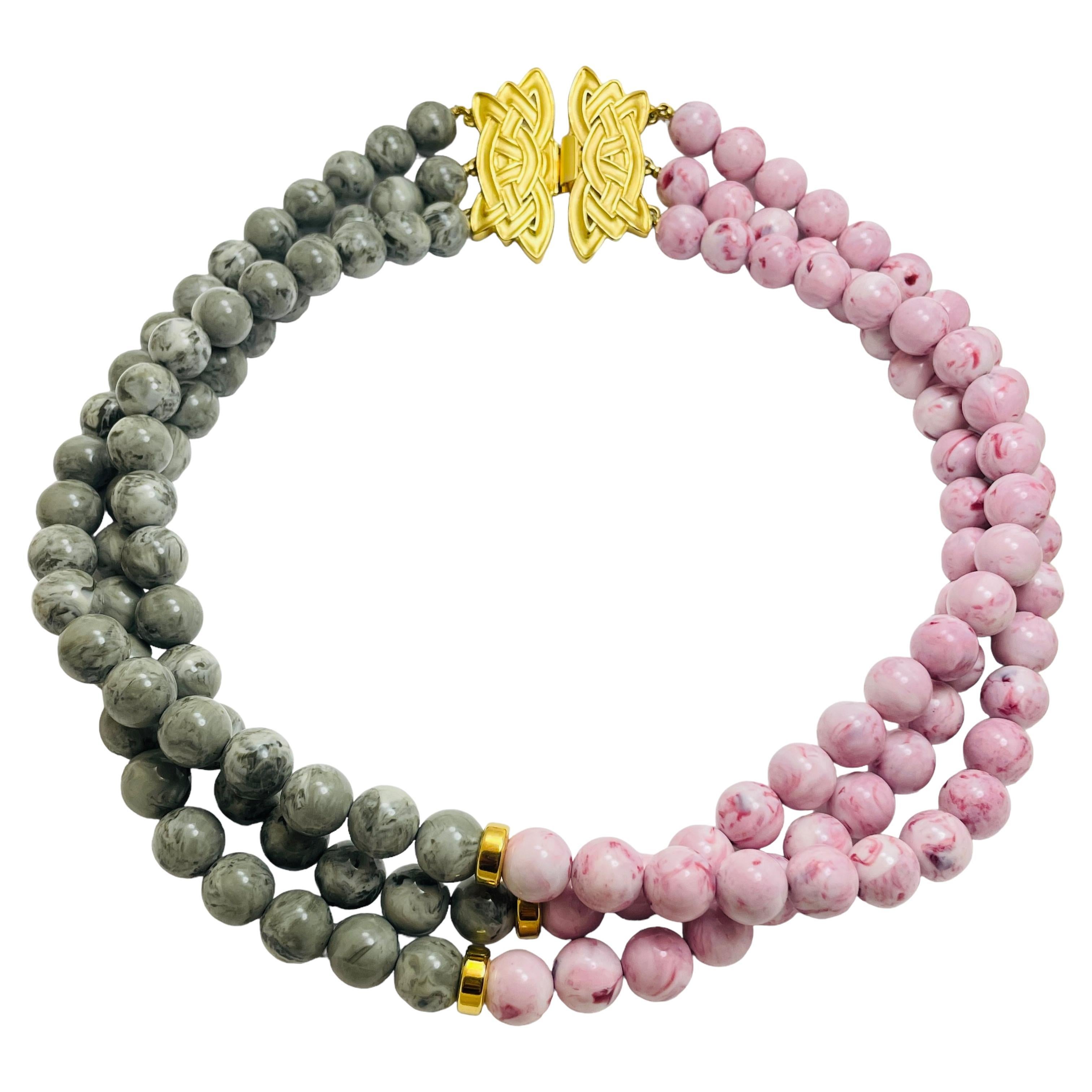 Collier vintage massif en or rose gris perlé multi-brins de designer runway en vente